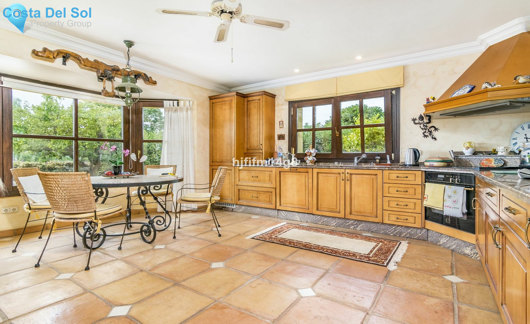 Detached Villa in Aloha-1517166