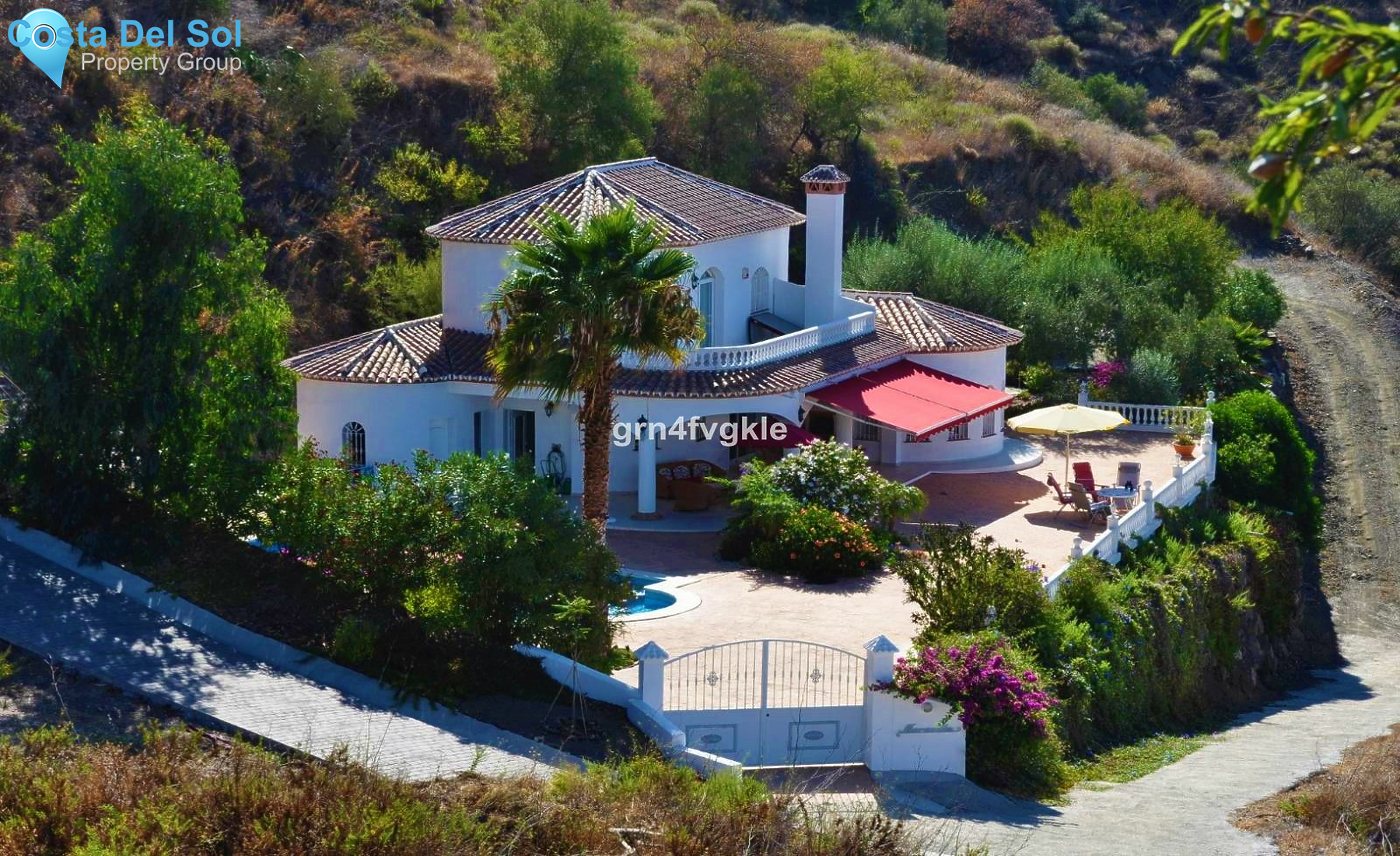 Detached Villa in Arenas