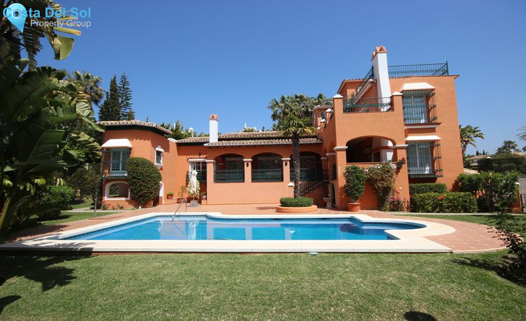 Detached Villa in Bahía de Marbella