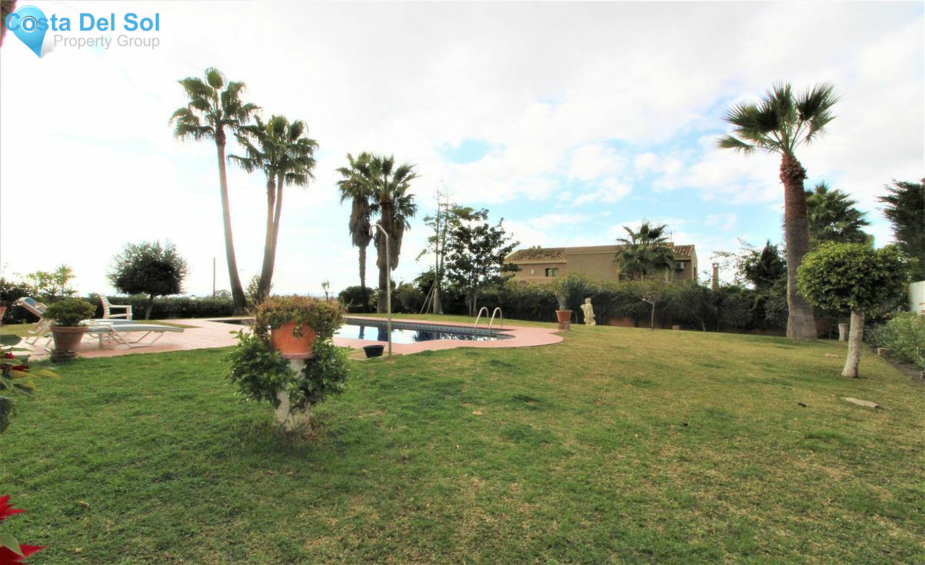 Detached Villa in Bel Air-1446053