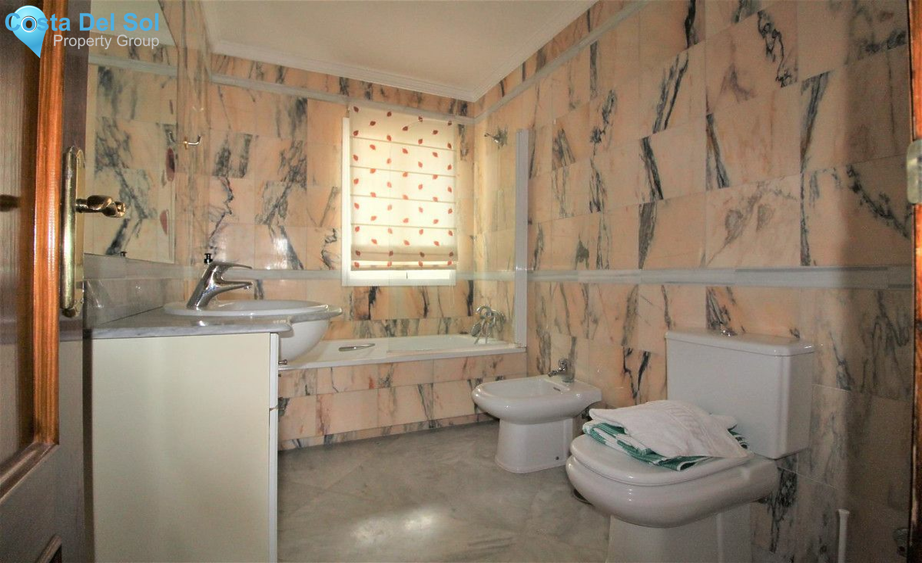 Detached Villa in Bel Air-1446058