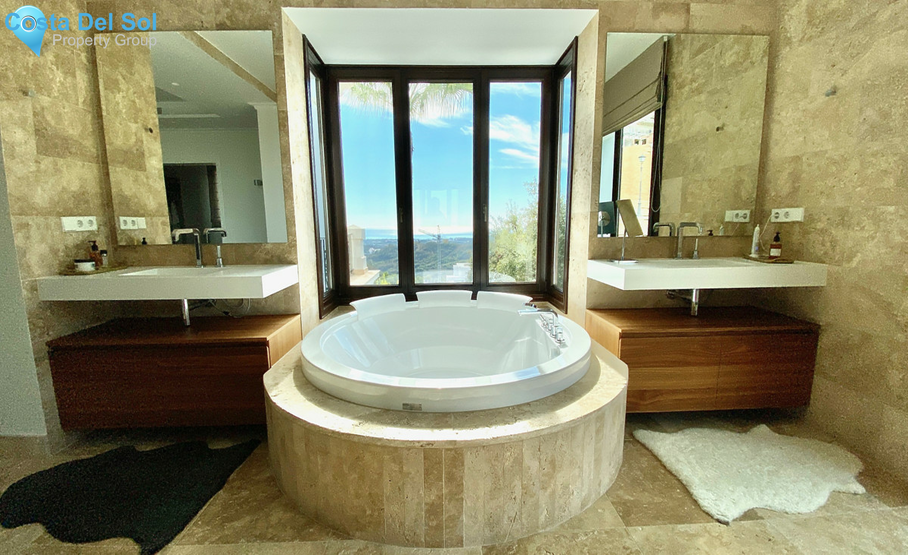 Detached Villa in Benahavís-704665