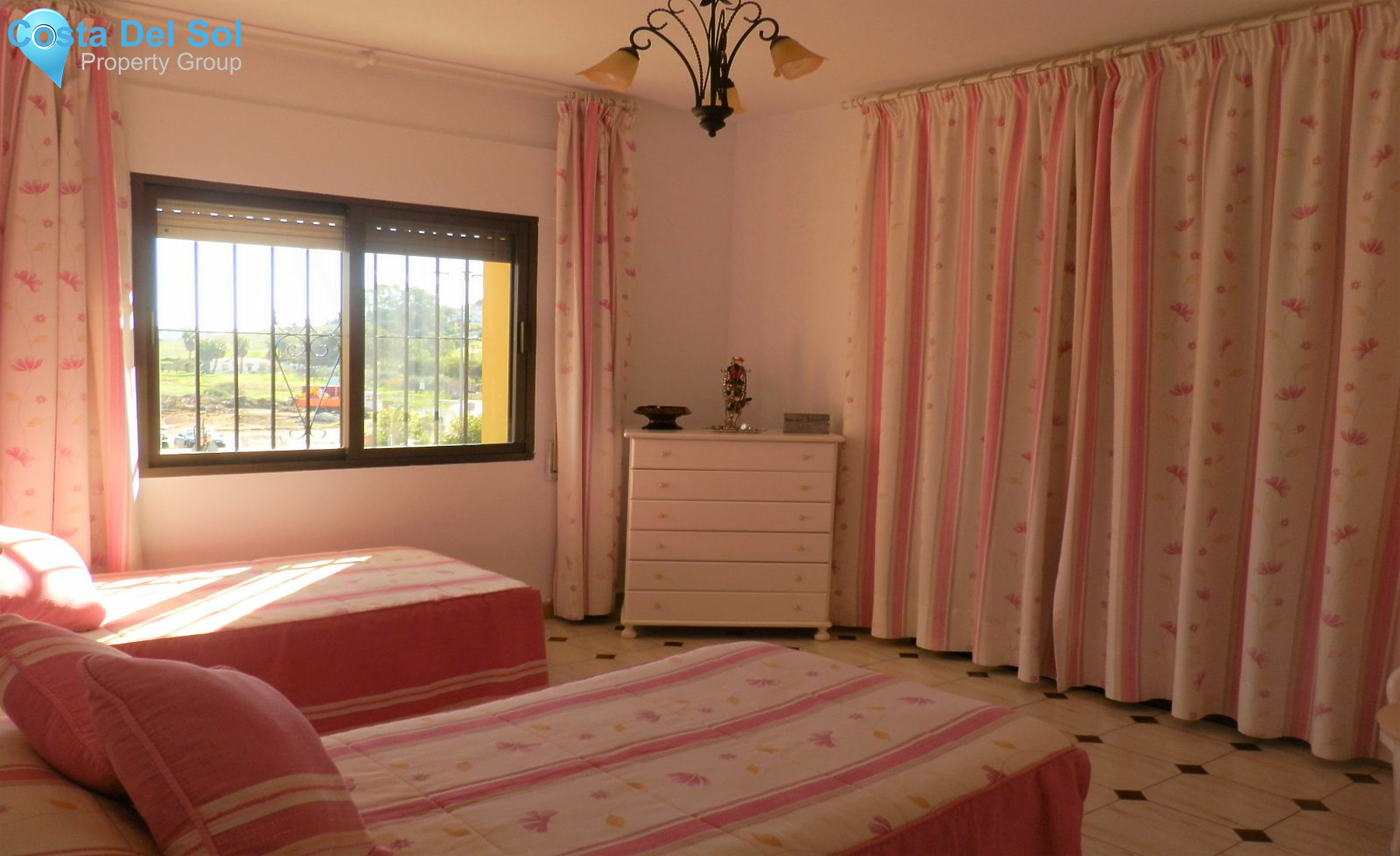 Detached Villa in Benahavís-1167165