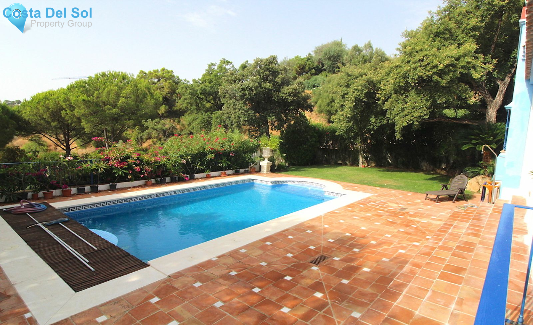 Detached Villa in Benahavís-1201026