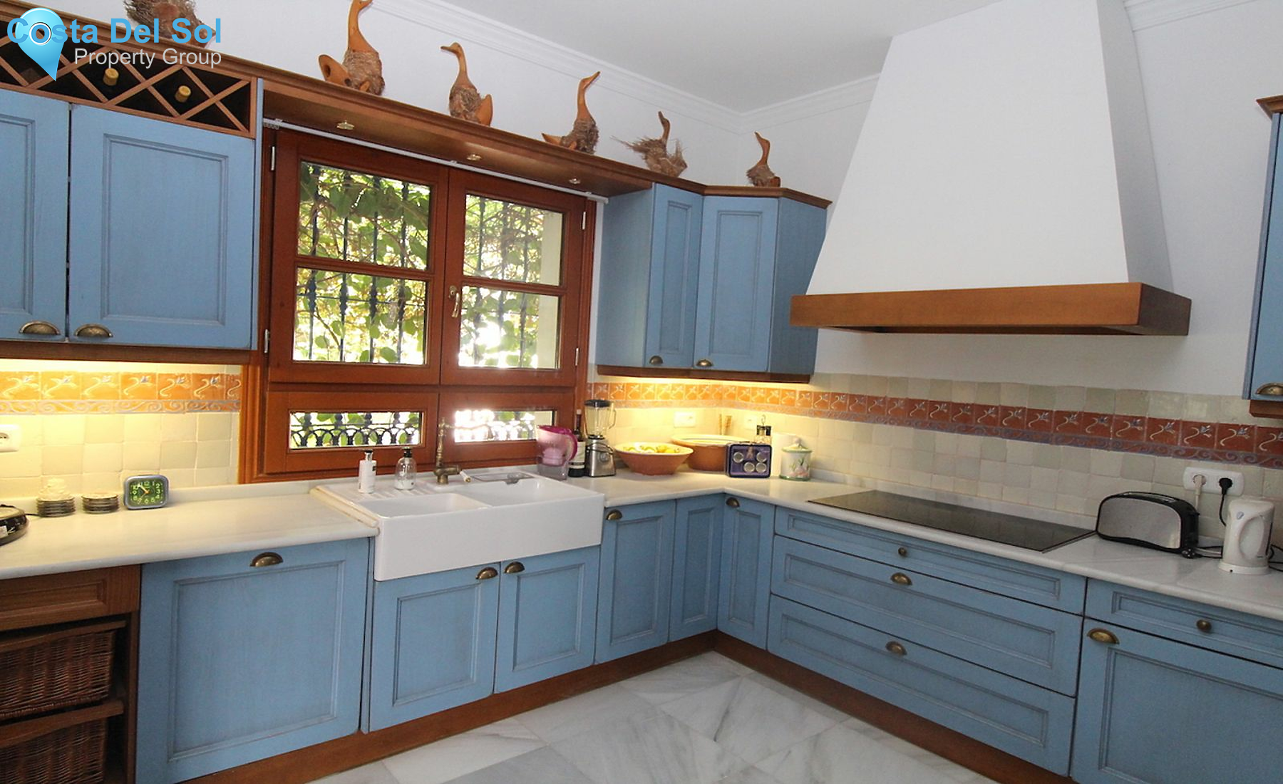 Detached Villa in Benahavís-1201027