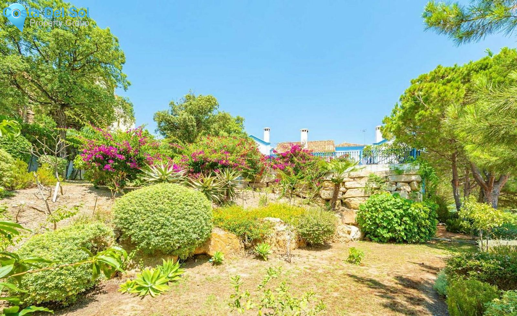 Detached Villa in Benahavís-1201016