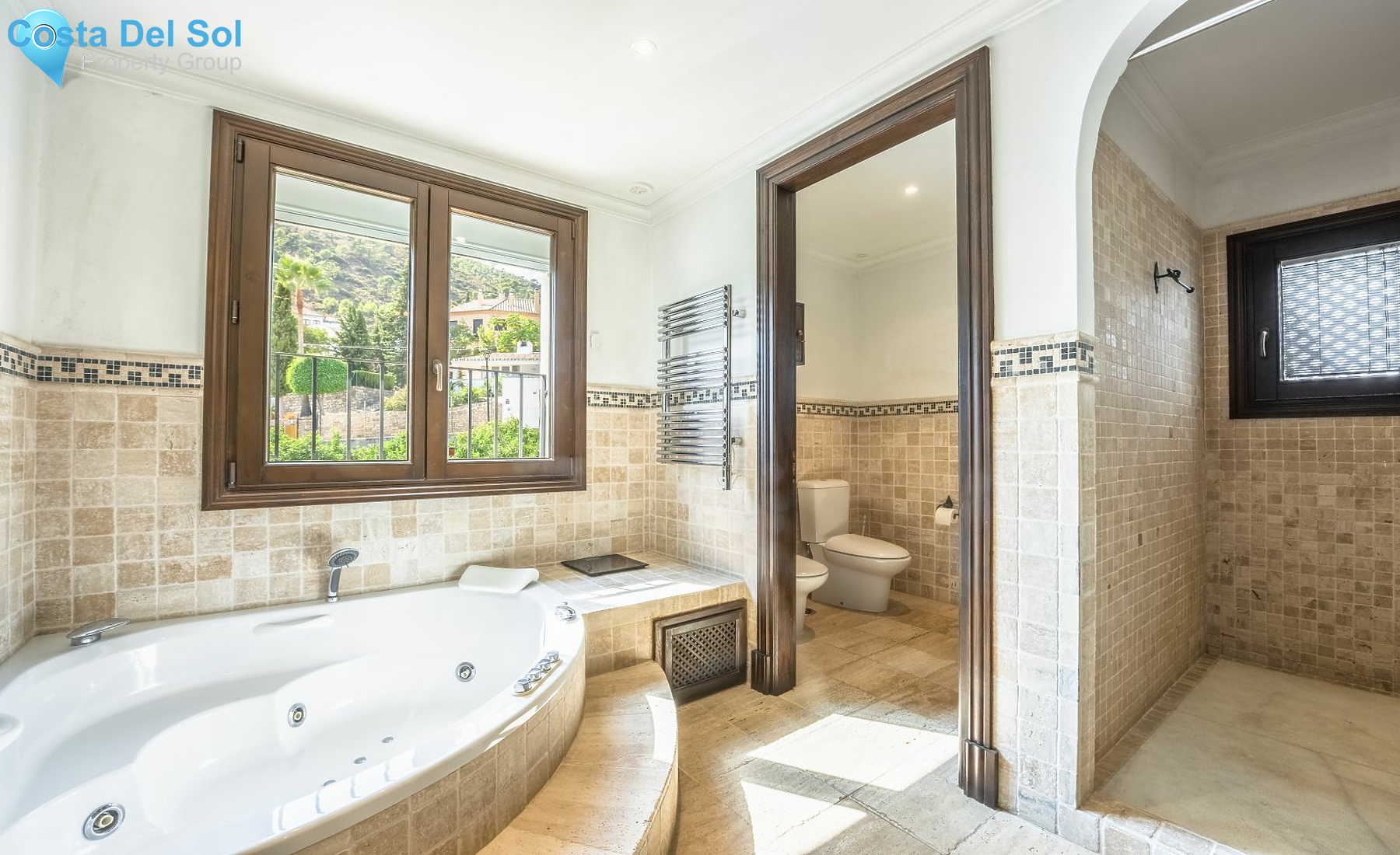 Detached Villa in Benahavís-1205607