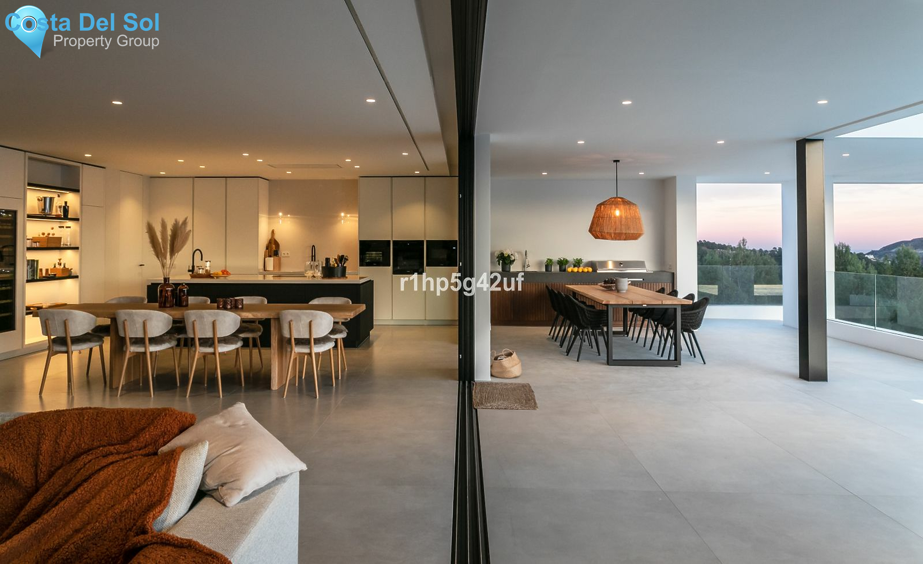 Detached Villa in Benahavís-1486450