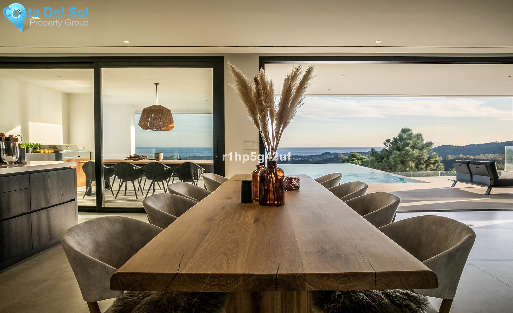 Detached Villa in Benahavís-1486442