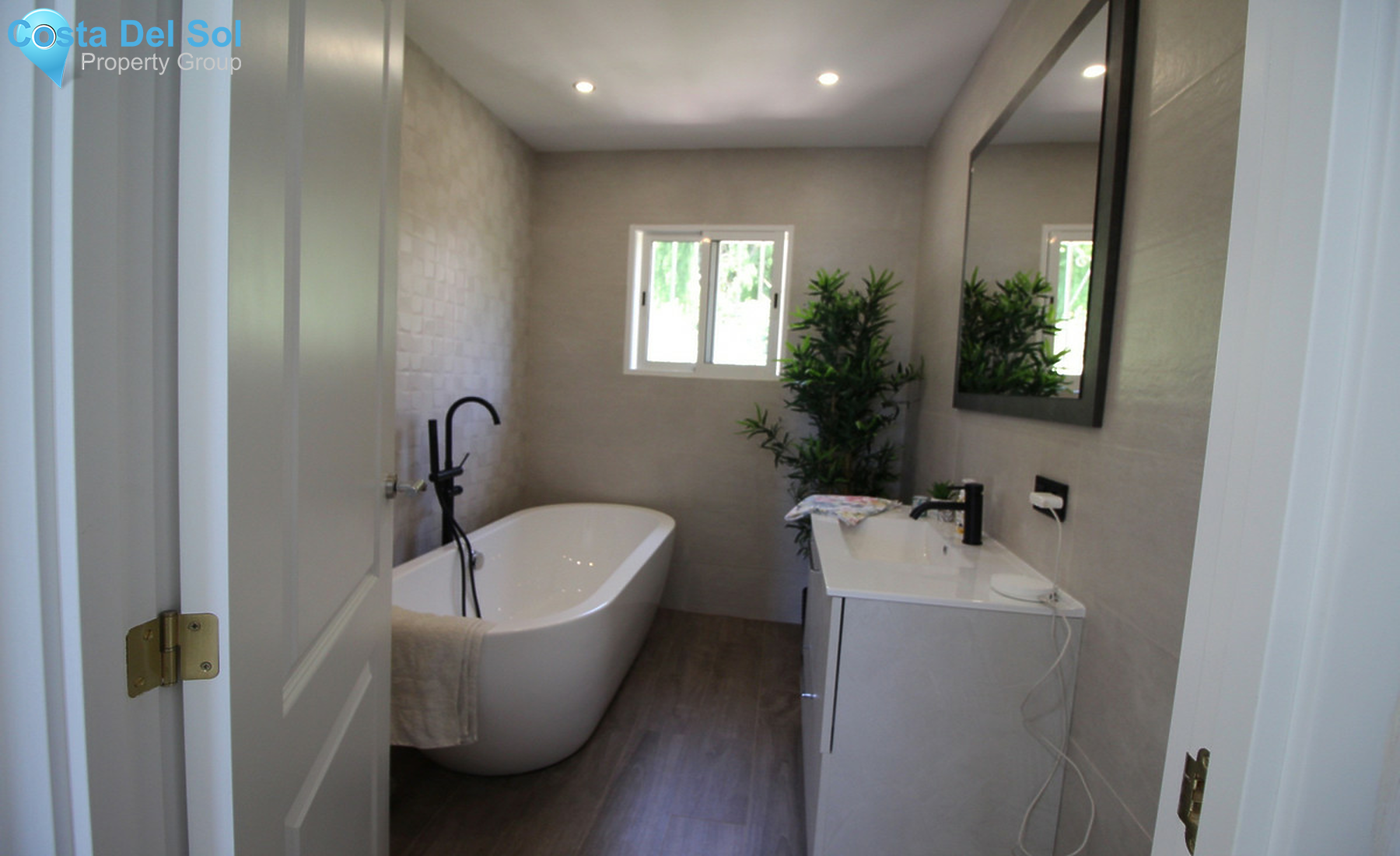 Detached Villa in Benalmadena-703653