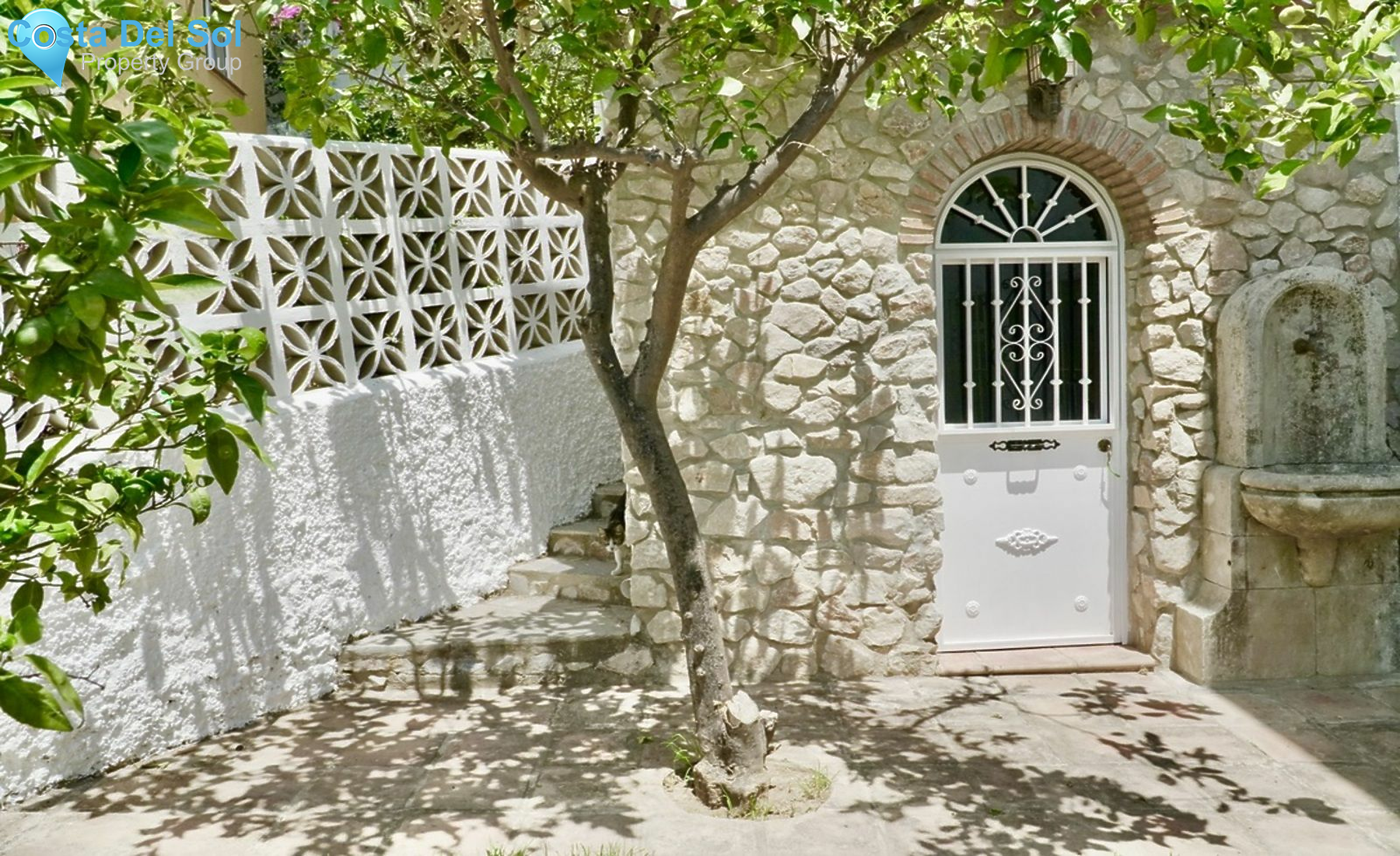 Detached Villa in Benalmadena Pueblo-1448666