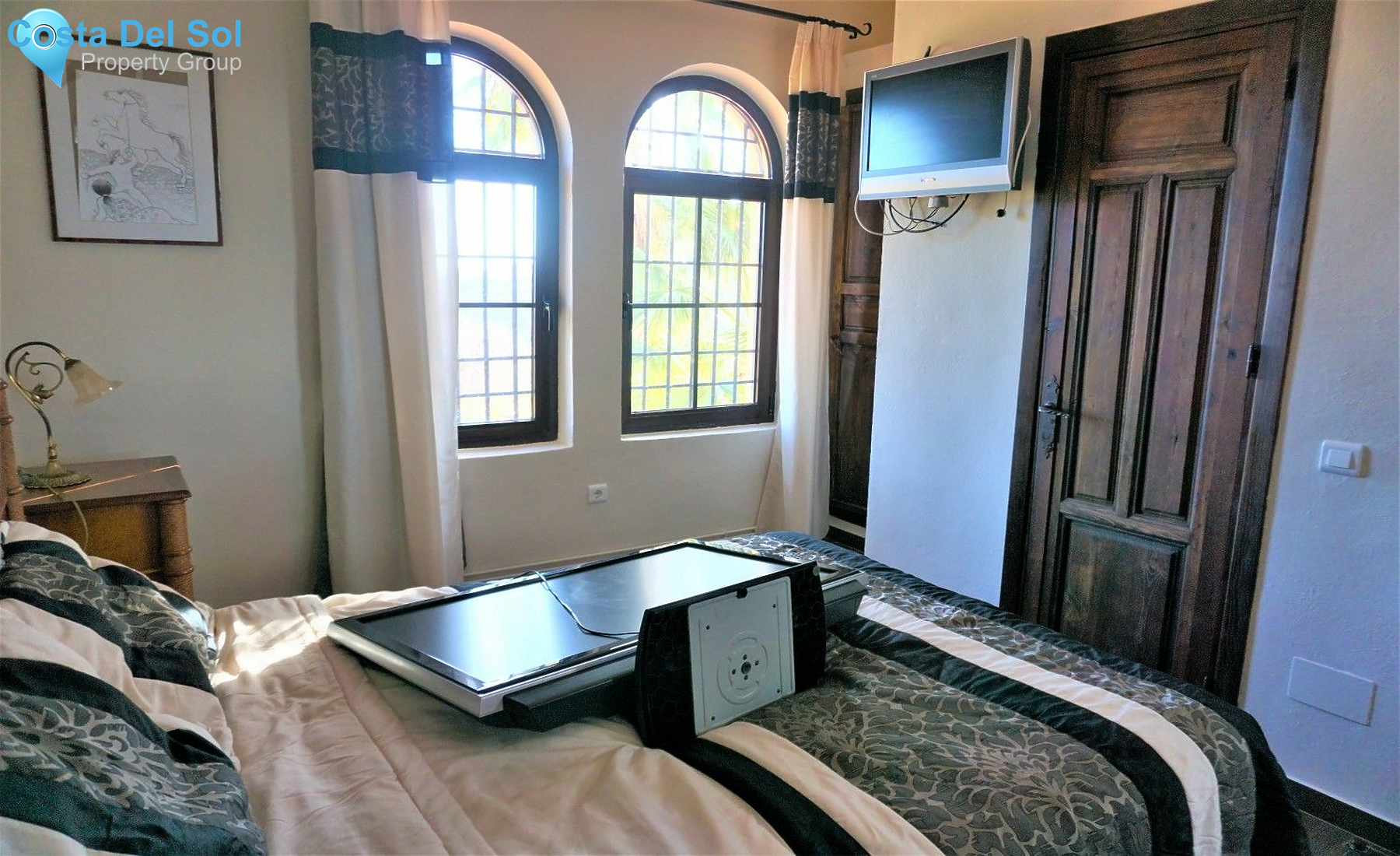 Detached Villa in Benamocarra-1400325