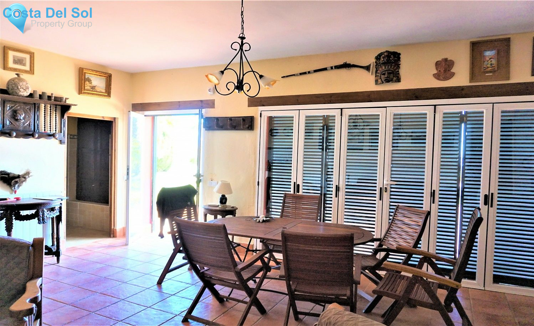 Detached Villa in Benamocarra-1400310