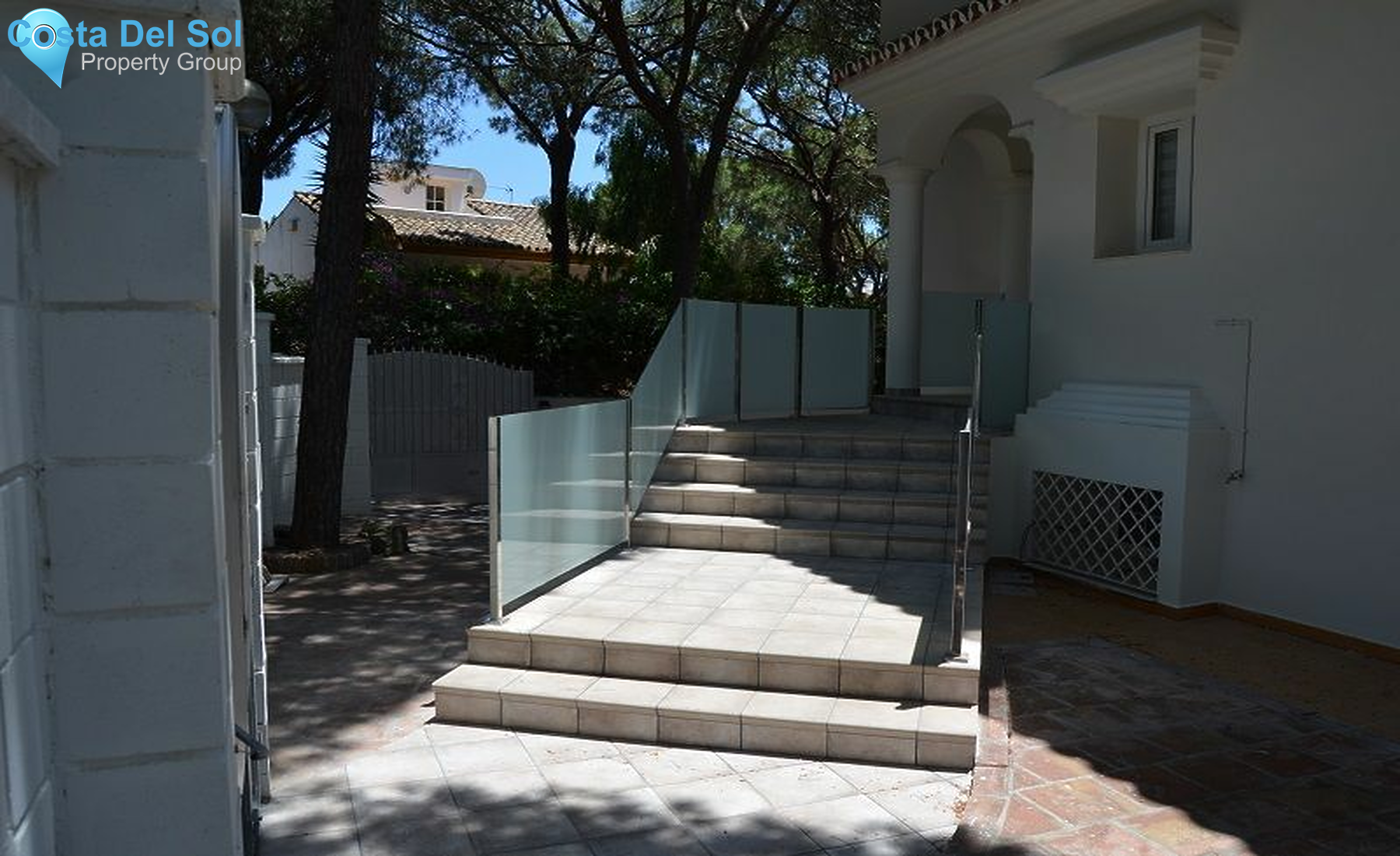 Detached Villa in Calahonda-1144820