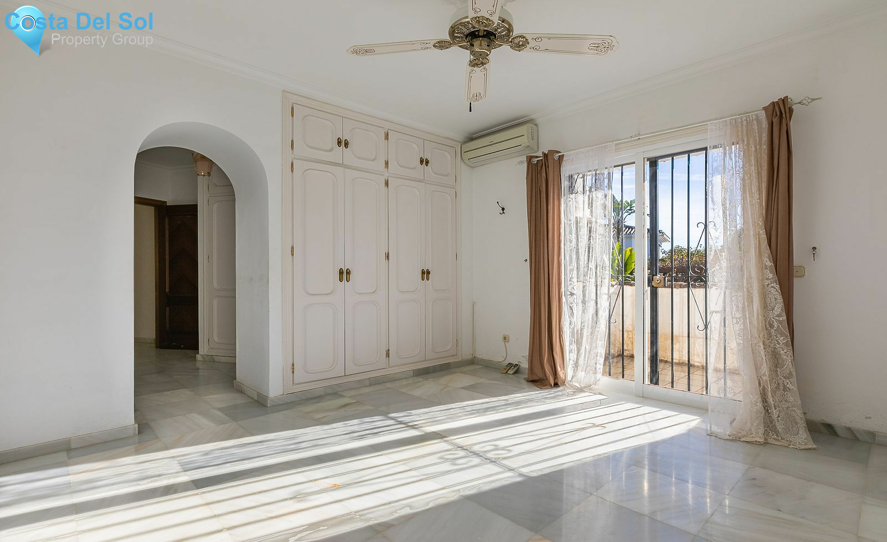 Detached Villa in Calahonda-1530166