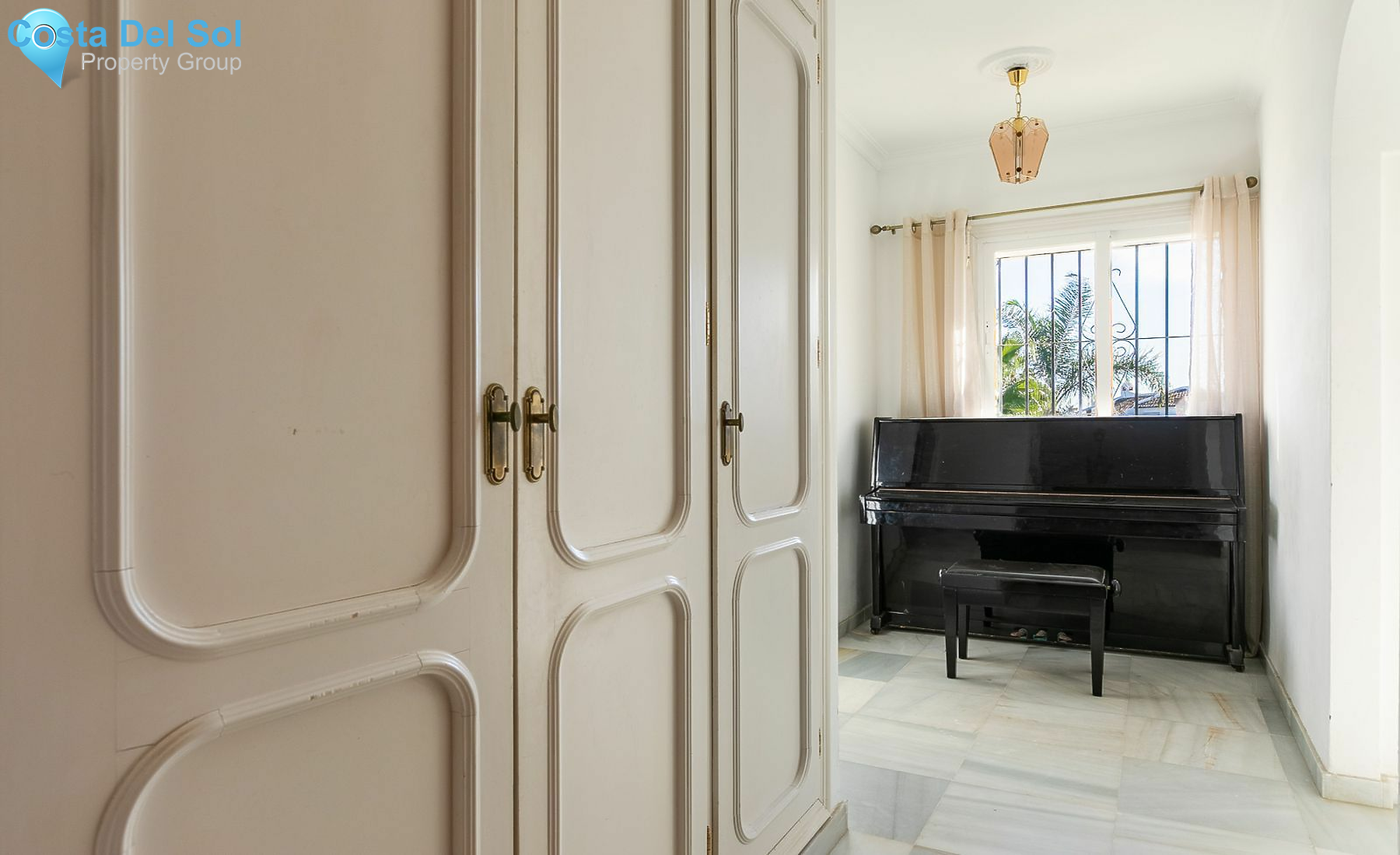 Detached Villa in Calahonda-1530154
