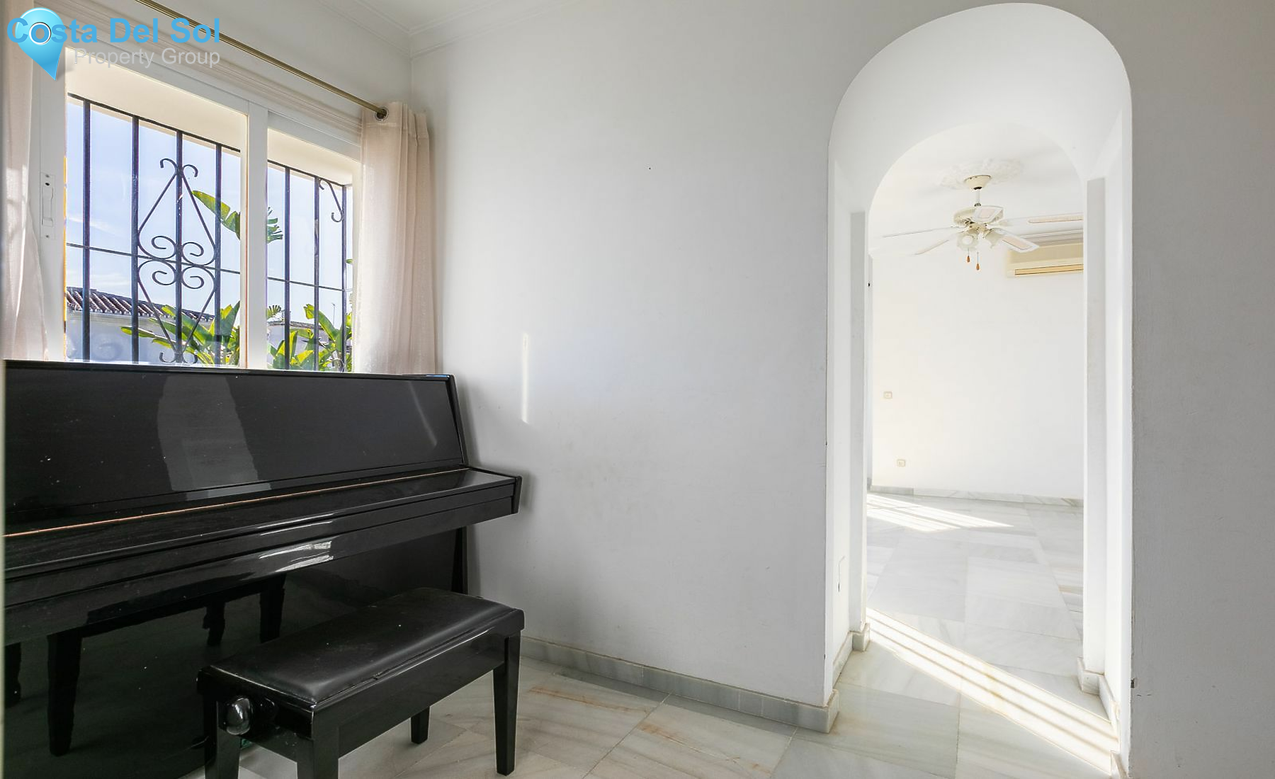 Detached Villa in Calahonda-1530158