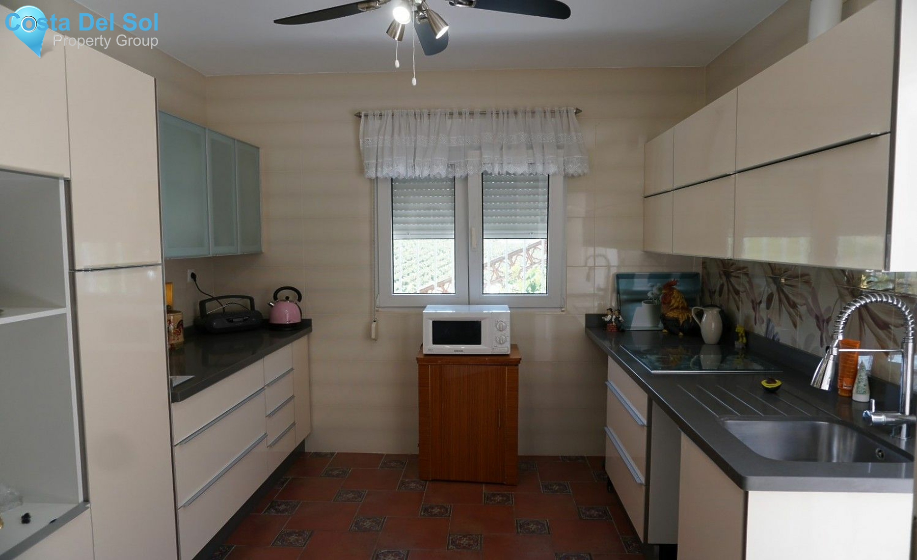 Detached Villa in Caleta de Vélez-1553782