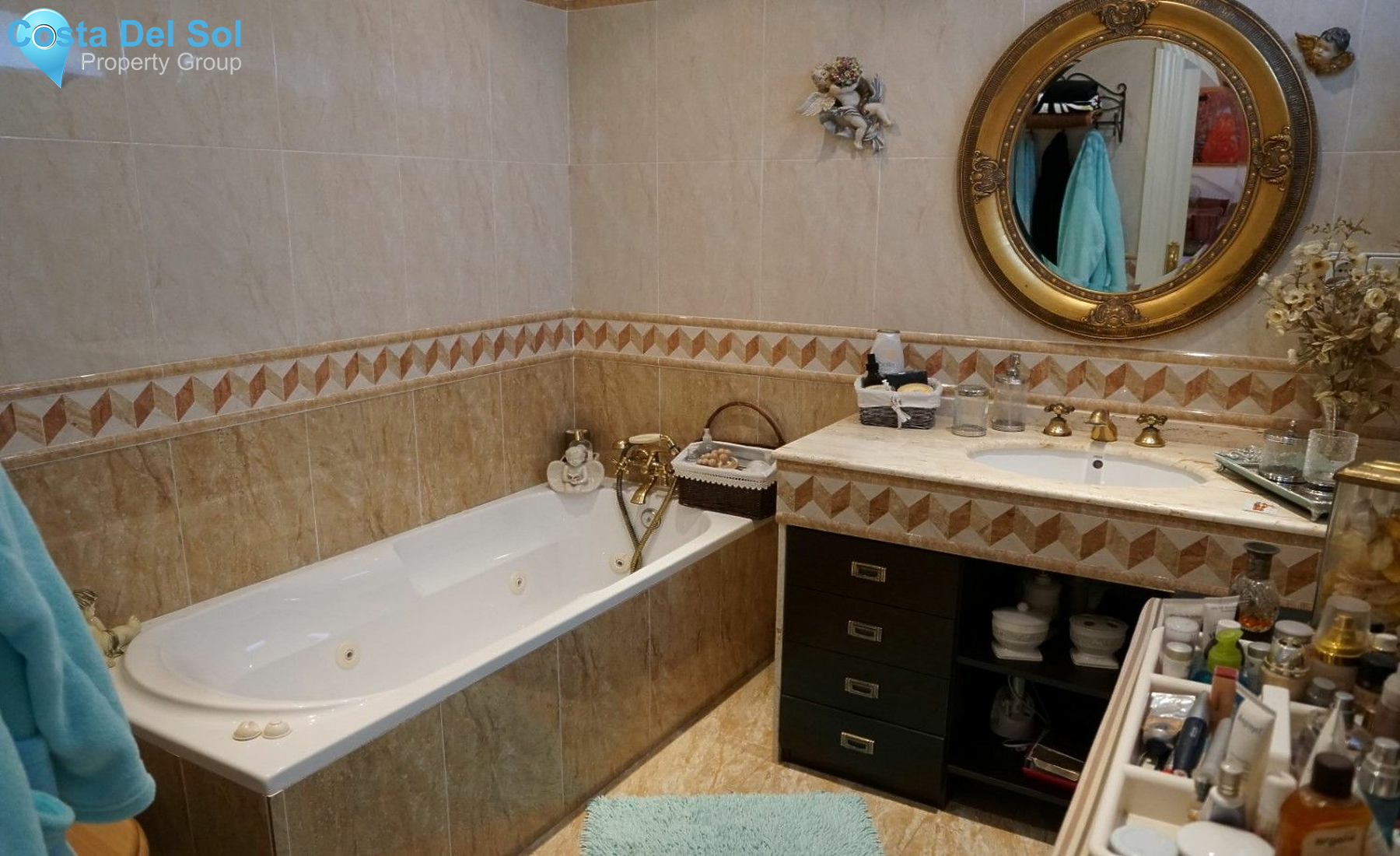 Detached Villa in Caleta de Vélez-1553778