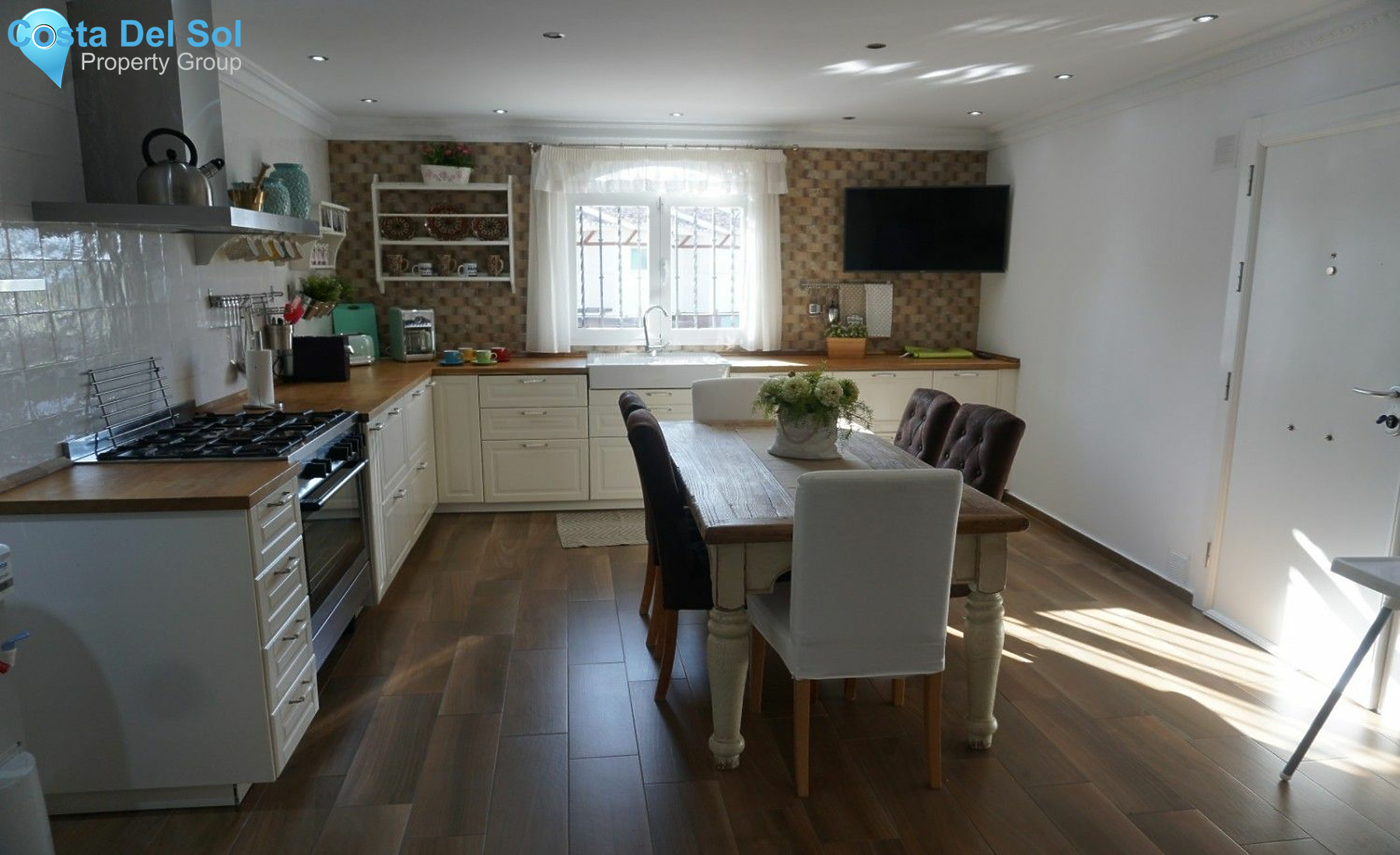 Detached Villa in Caleta de Vélez-1553810