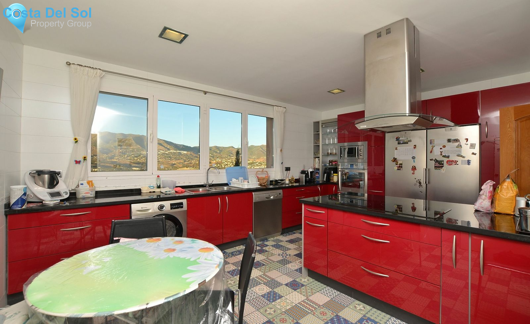 Detached Villa in Cerros del Aguila-1143926