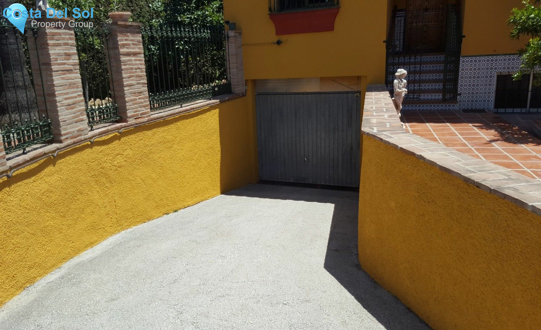 Detached Villa in Churriana-1165123