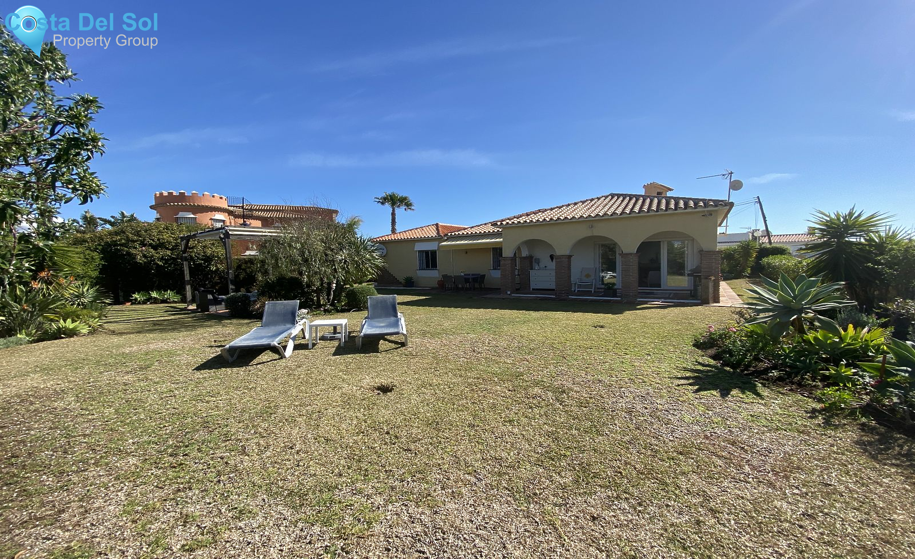 Detached Villa in El Chaparral-1134940