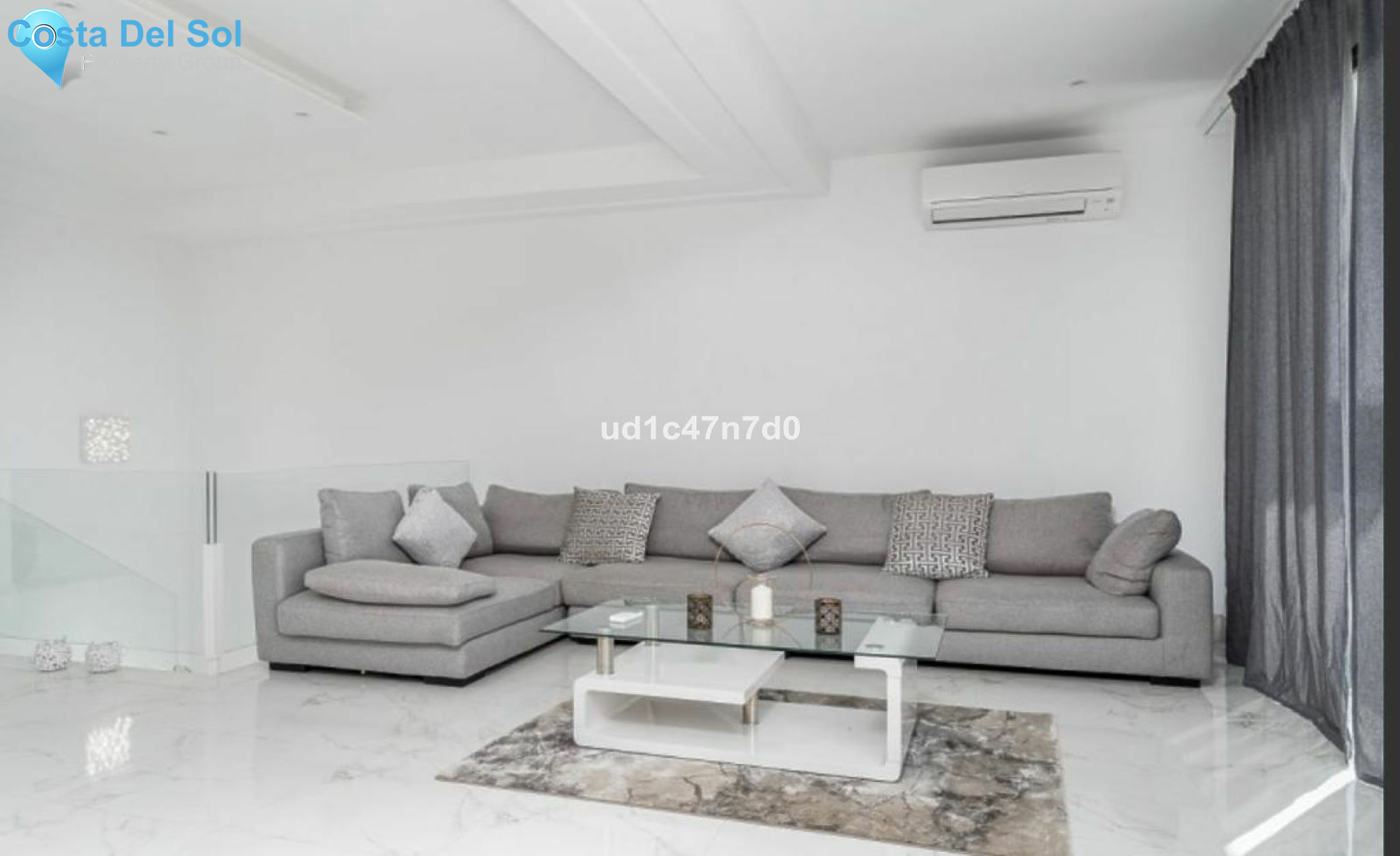 Detached Villa in El Chaparral-1420666