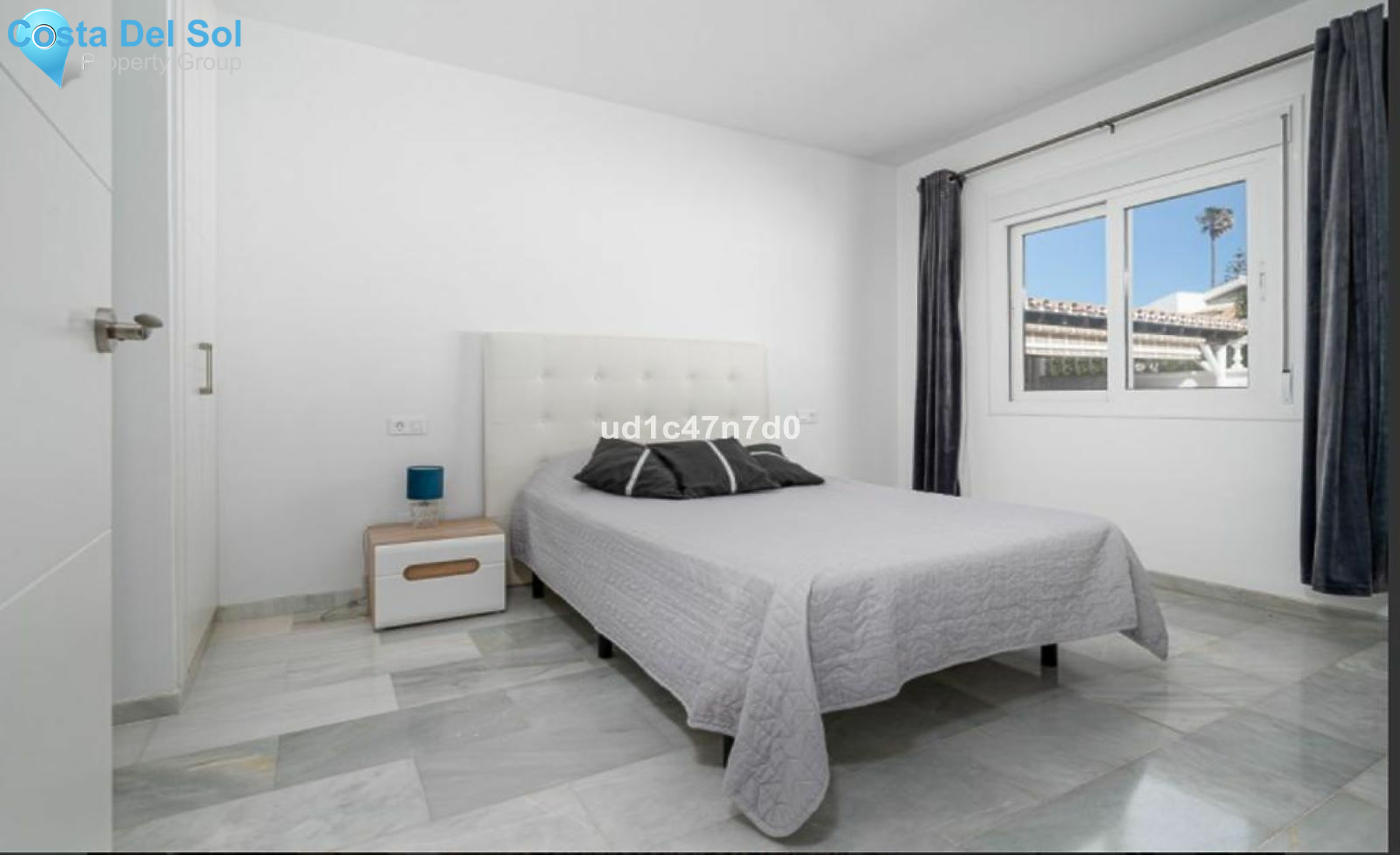 Detached Villa in El Chaparral-1420668