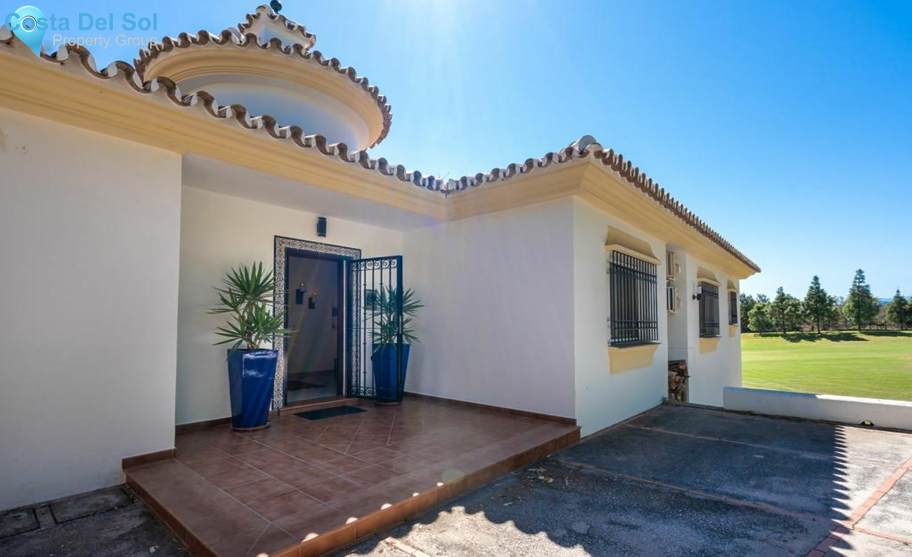Detached Villa in El Chaparral-1430377