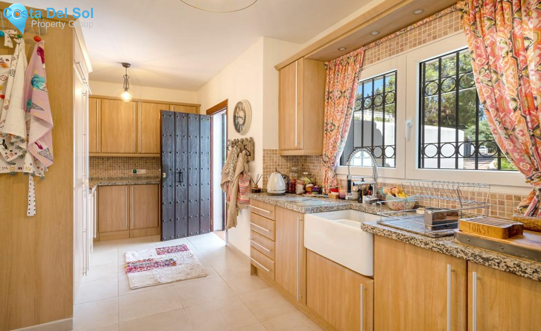 Detached Villa in El Chaparral-1430370