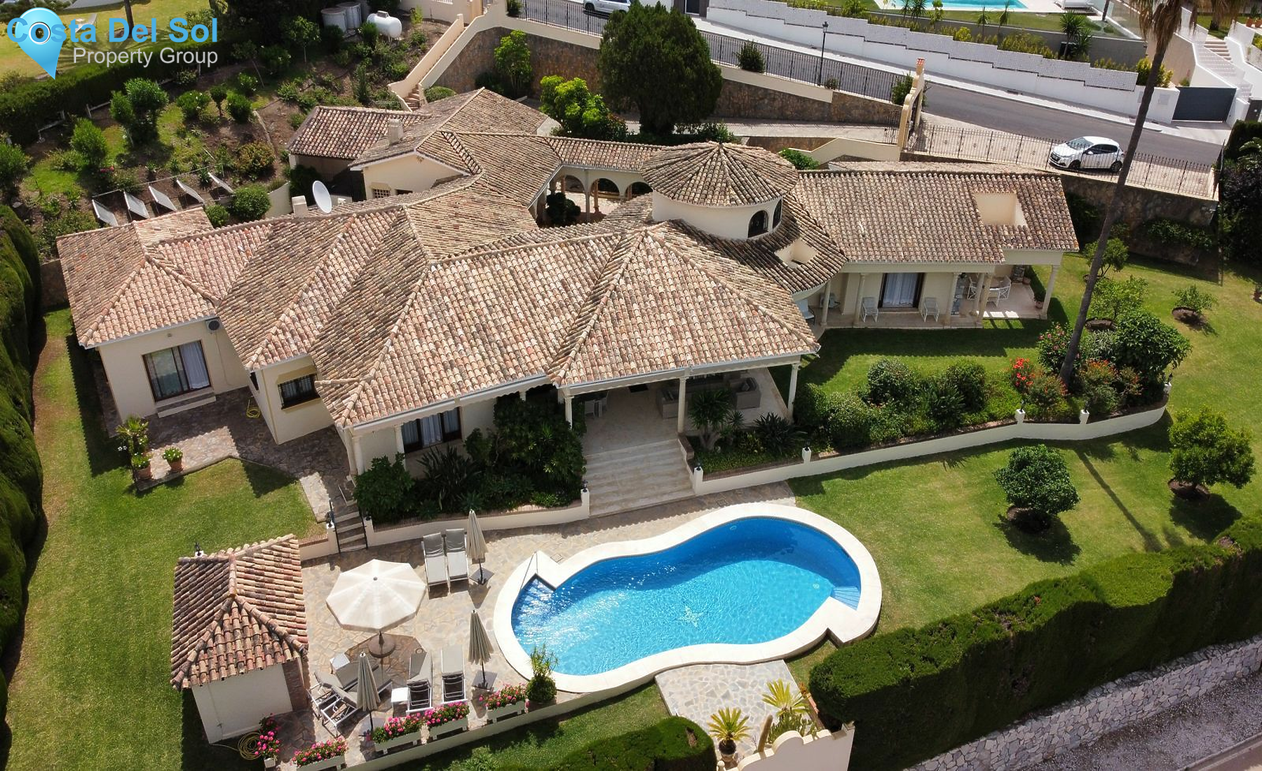 Detached Villa in El Paraiso