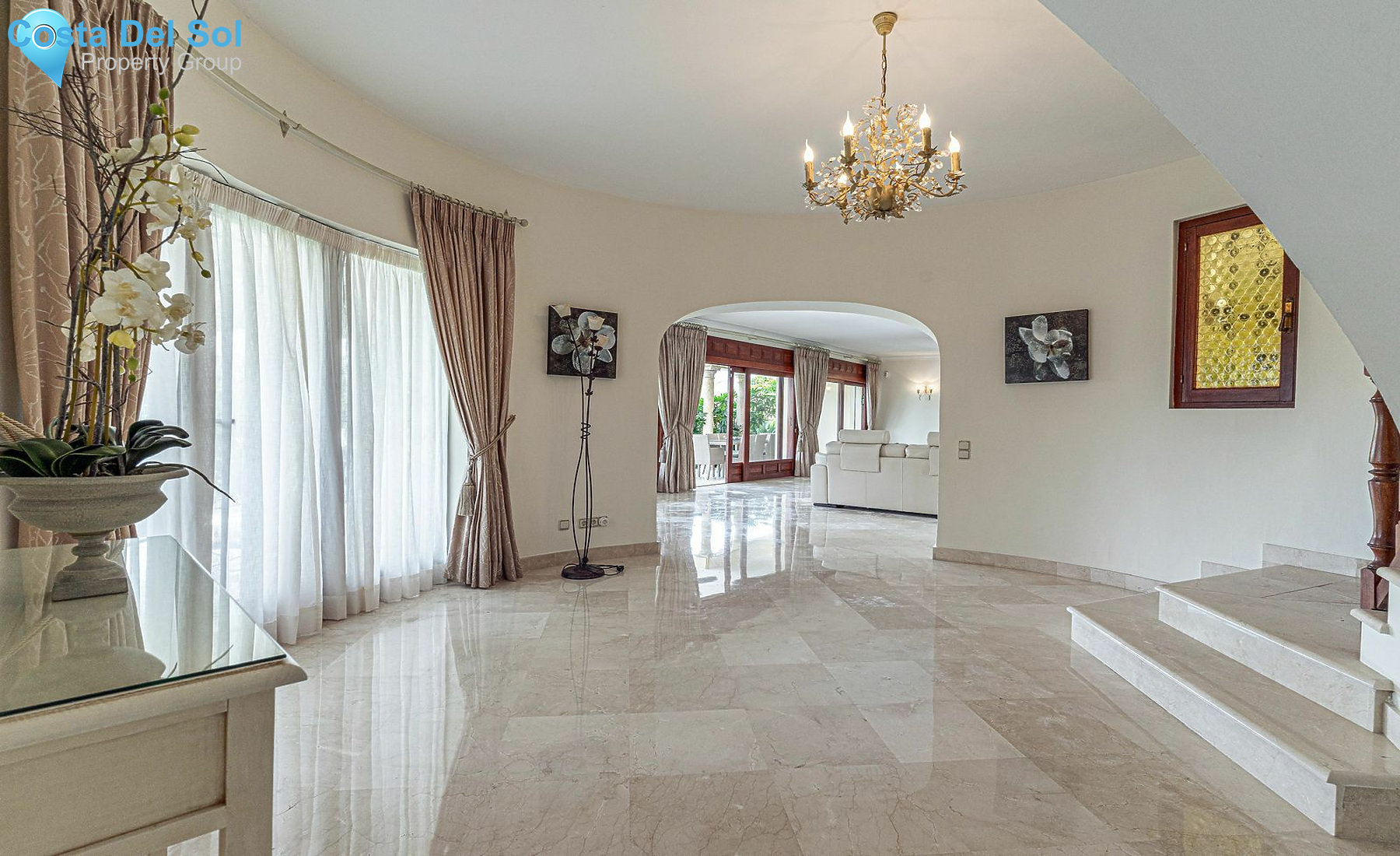 Detached Villa in El Paraiso-1131097