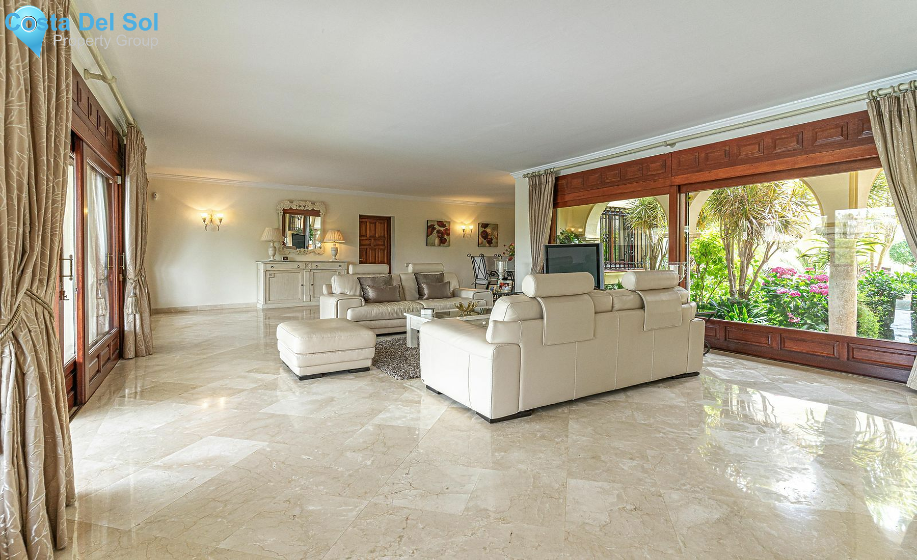 Detached Villa in El Paraiso-1131081