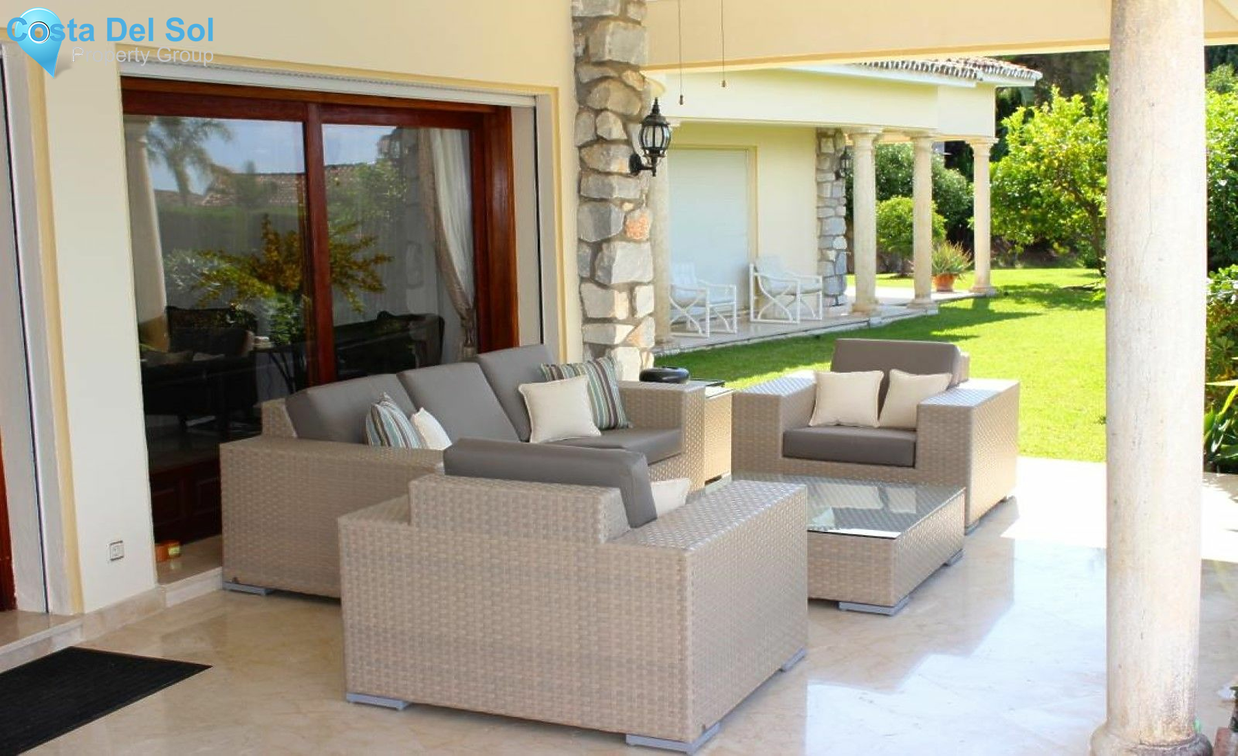 Detached Villa in El Paraiso-1131084