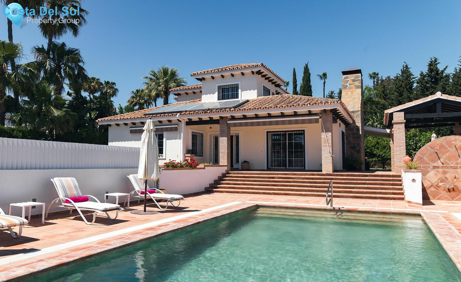 Detached Villa in El Paraiso