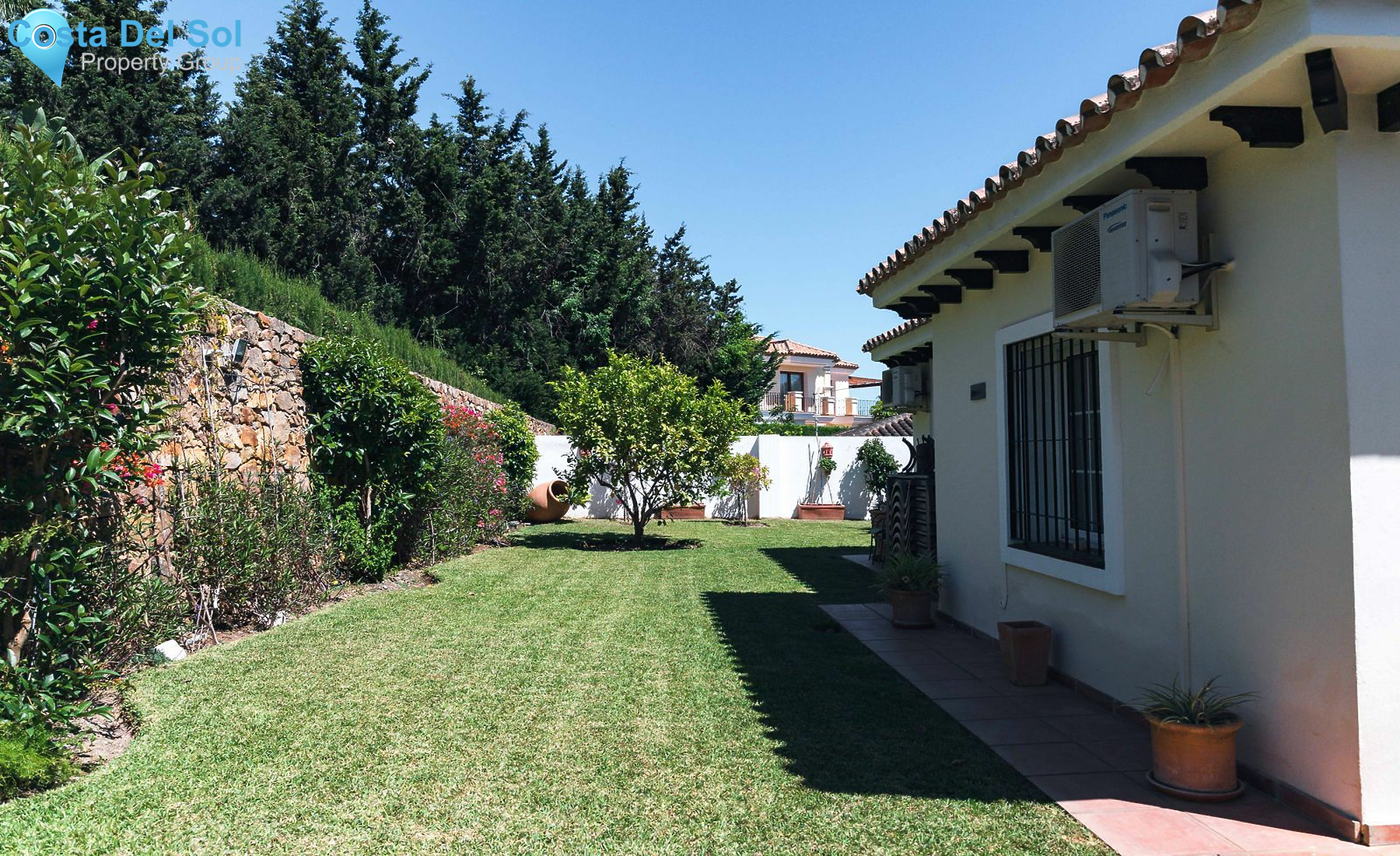 Detached Villa in El Paraiso-1147079
