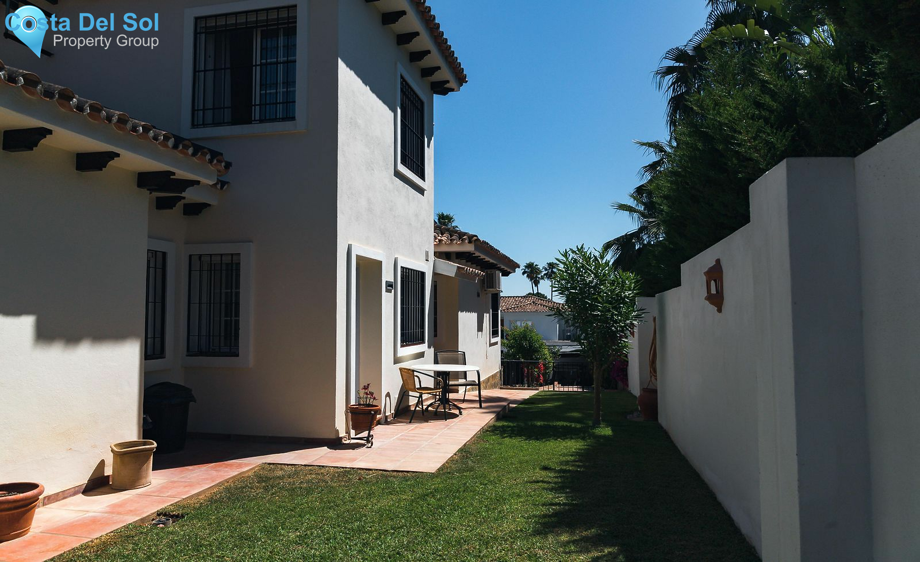 Detached Villa in El Paraiso-1147080
