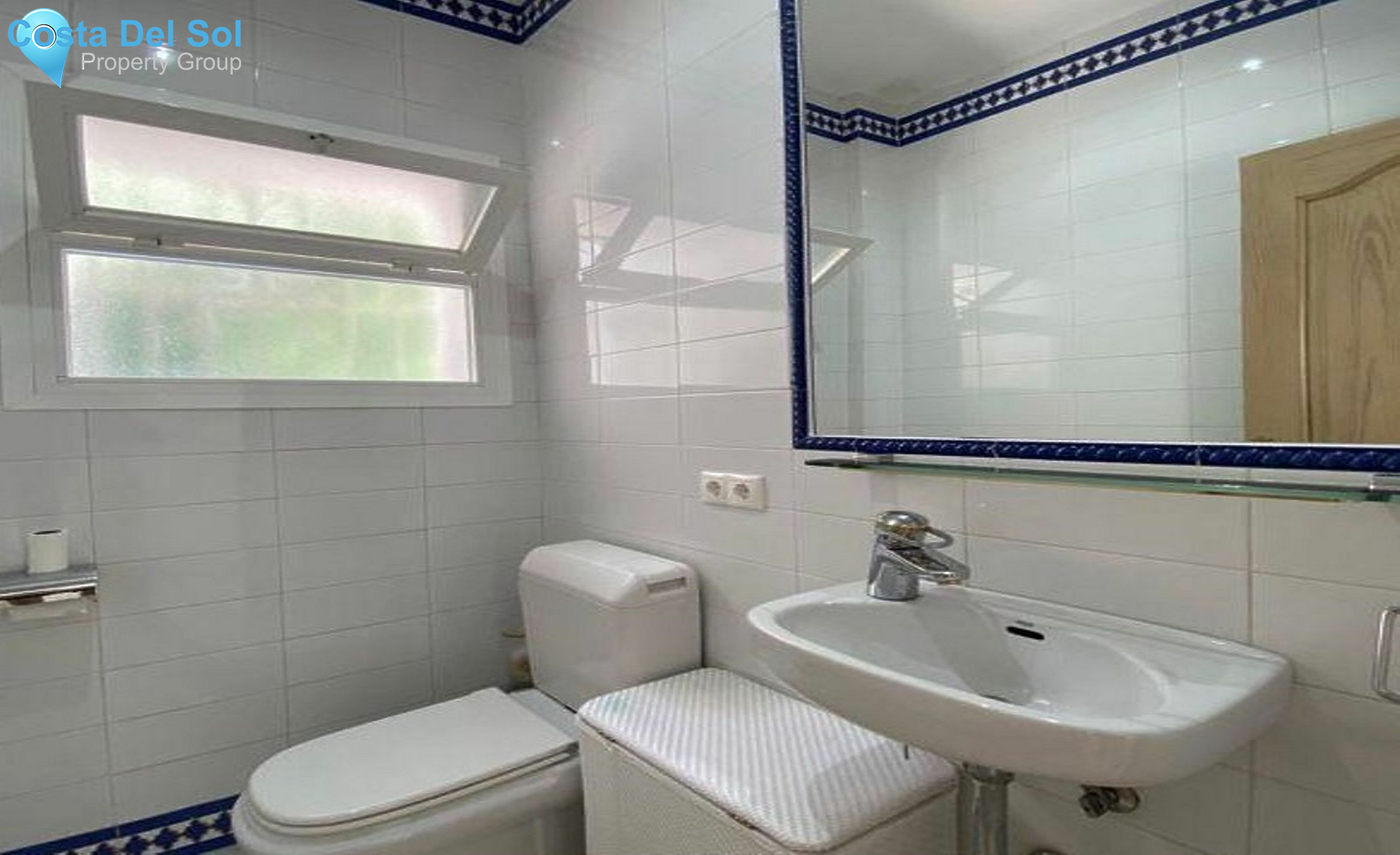 Detached Villa in El Paraiso-1152842