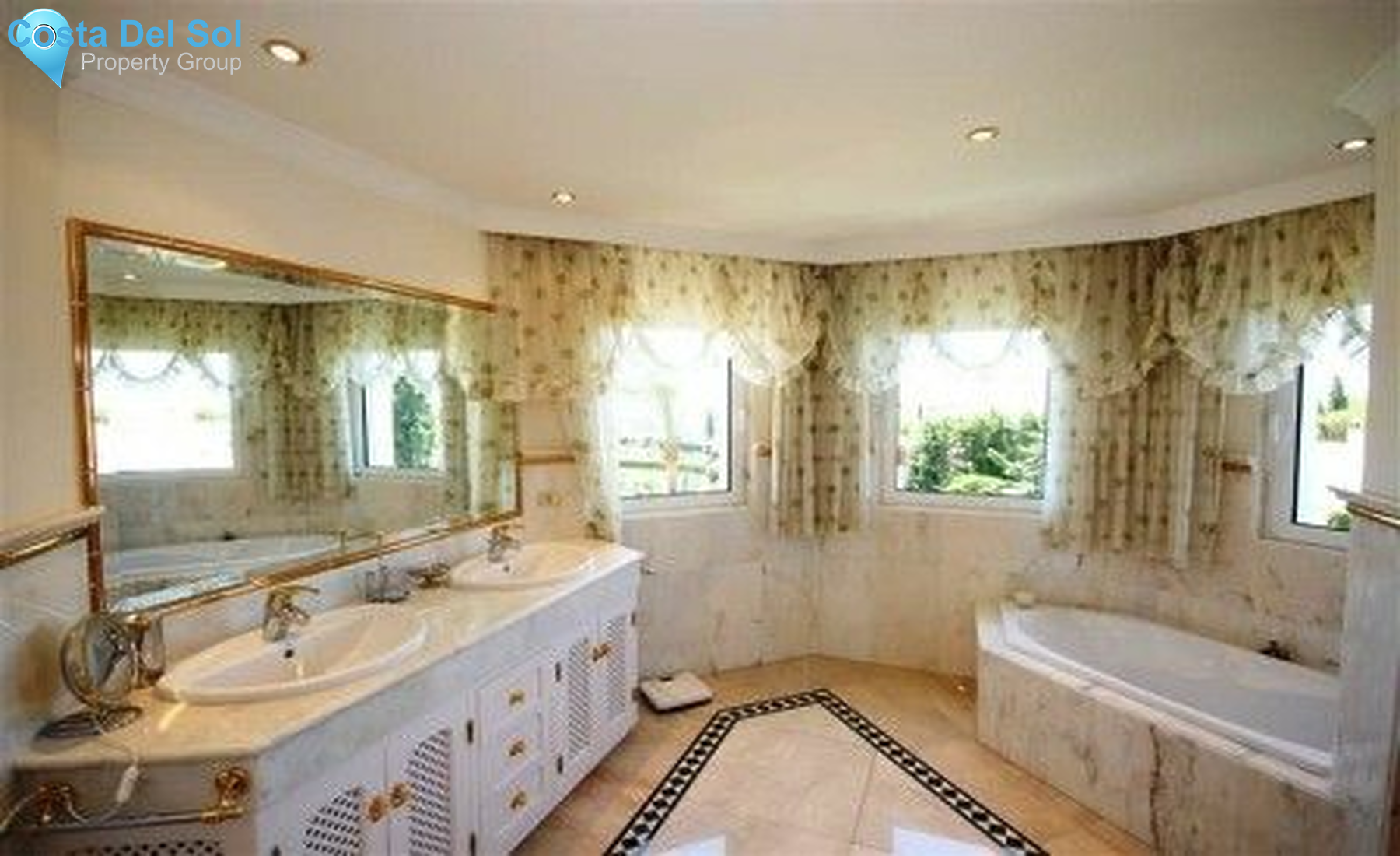 Detached Villa in El Paraiso-1464652