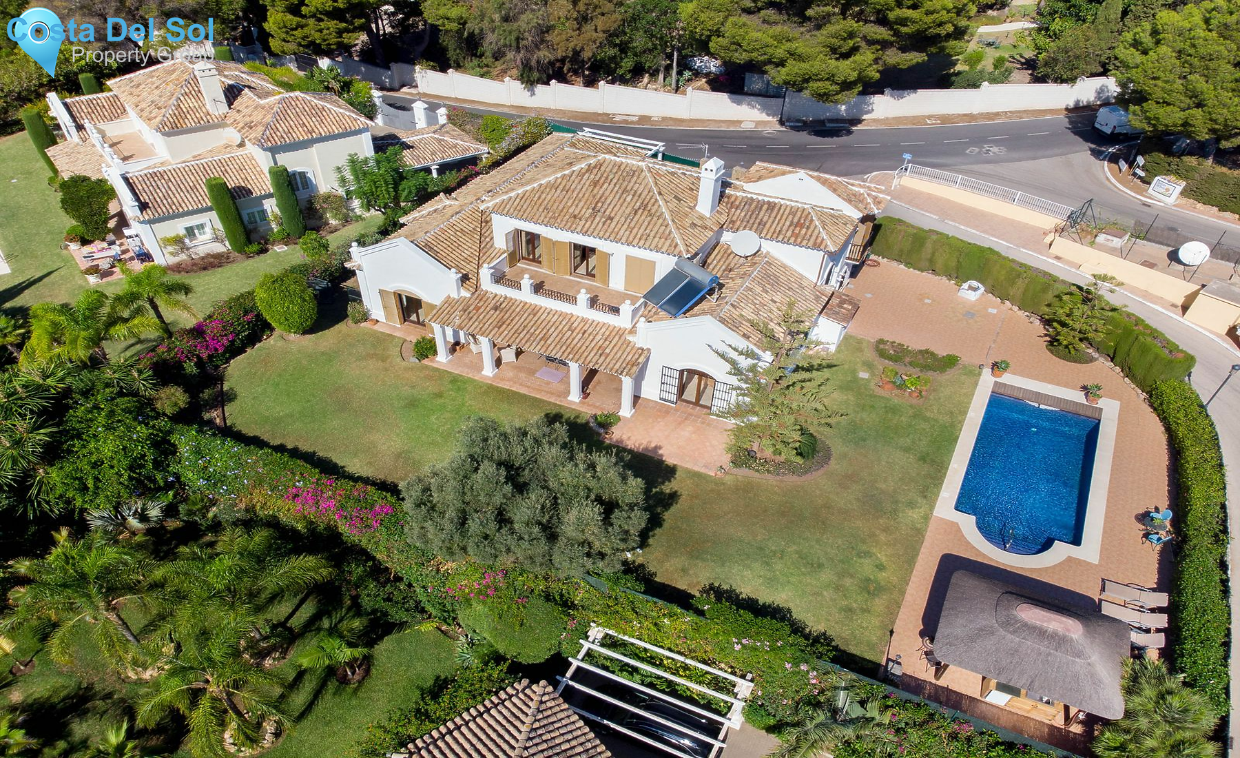 Detached Villa in El Paraiso-1469125