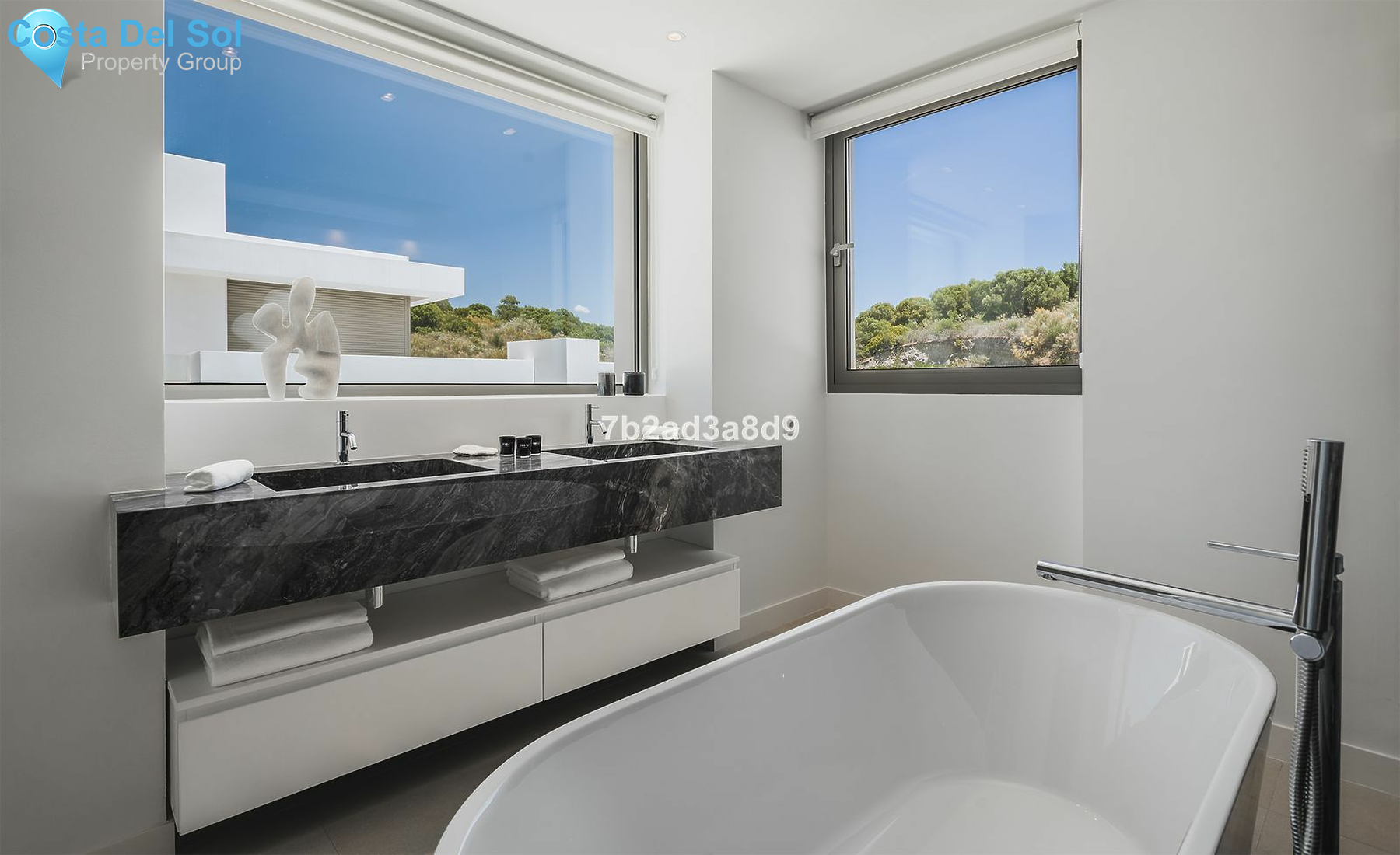 Detached Villa in El Paraiso-1472254