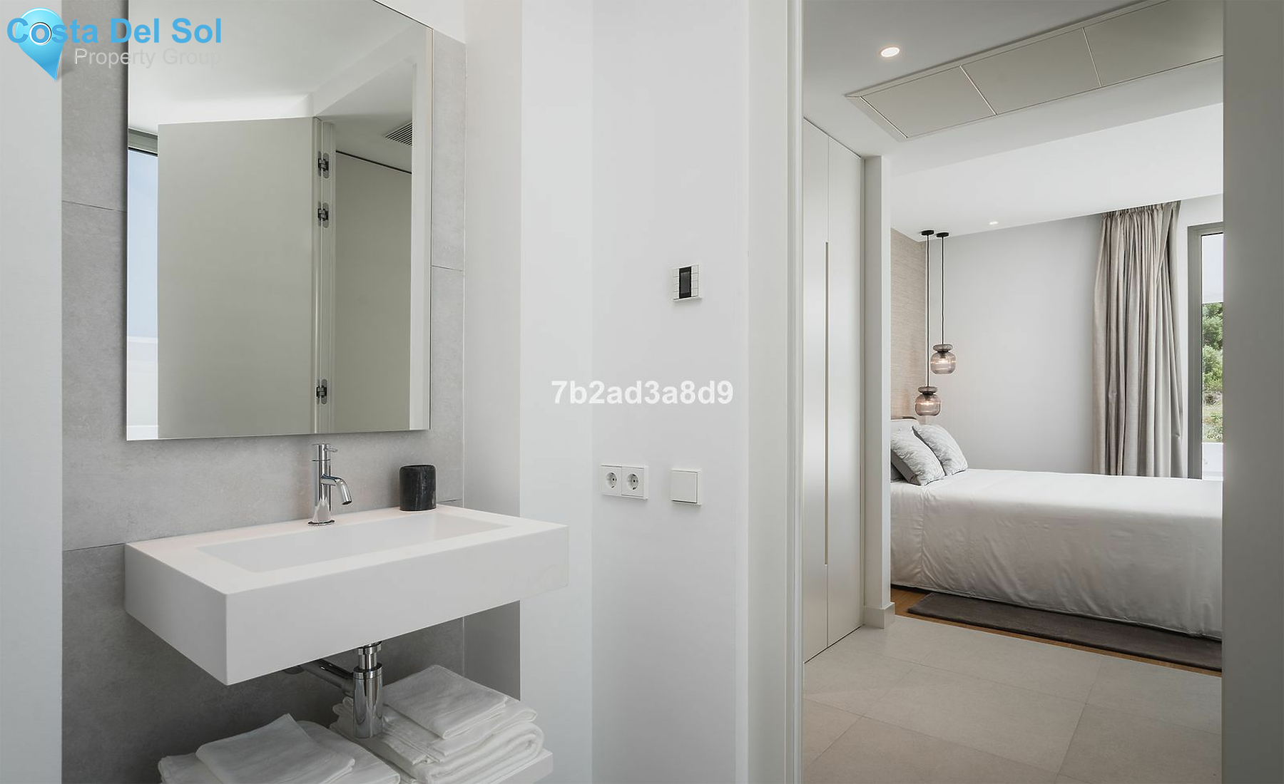 Detached Villa in El Paraiso-1472256