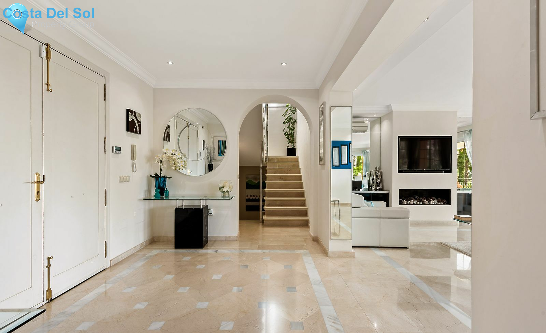 Detached Villa in El Paraiso-1486598