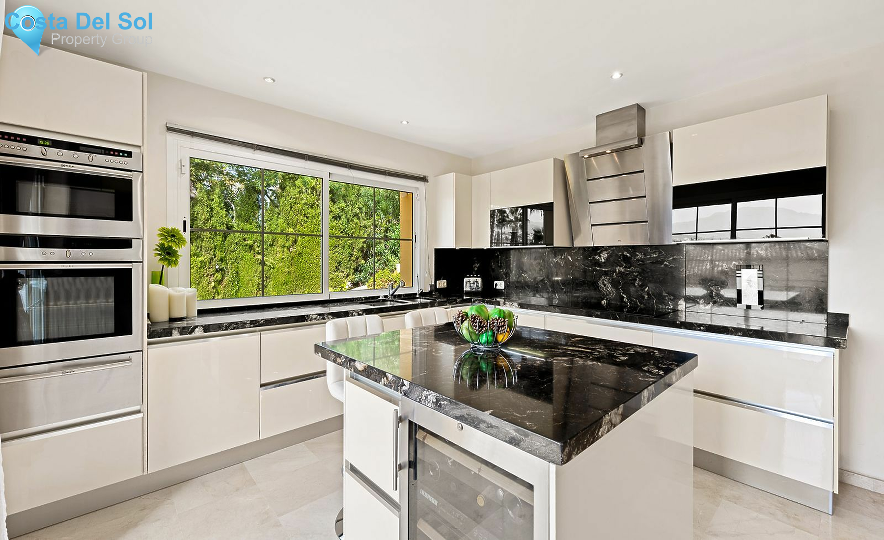 Detached Villa in El Paraiso-1486600