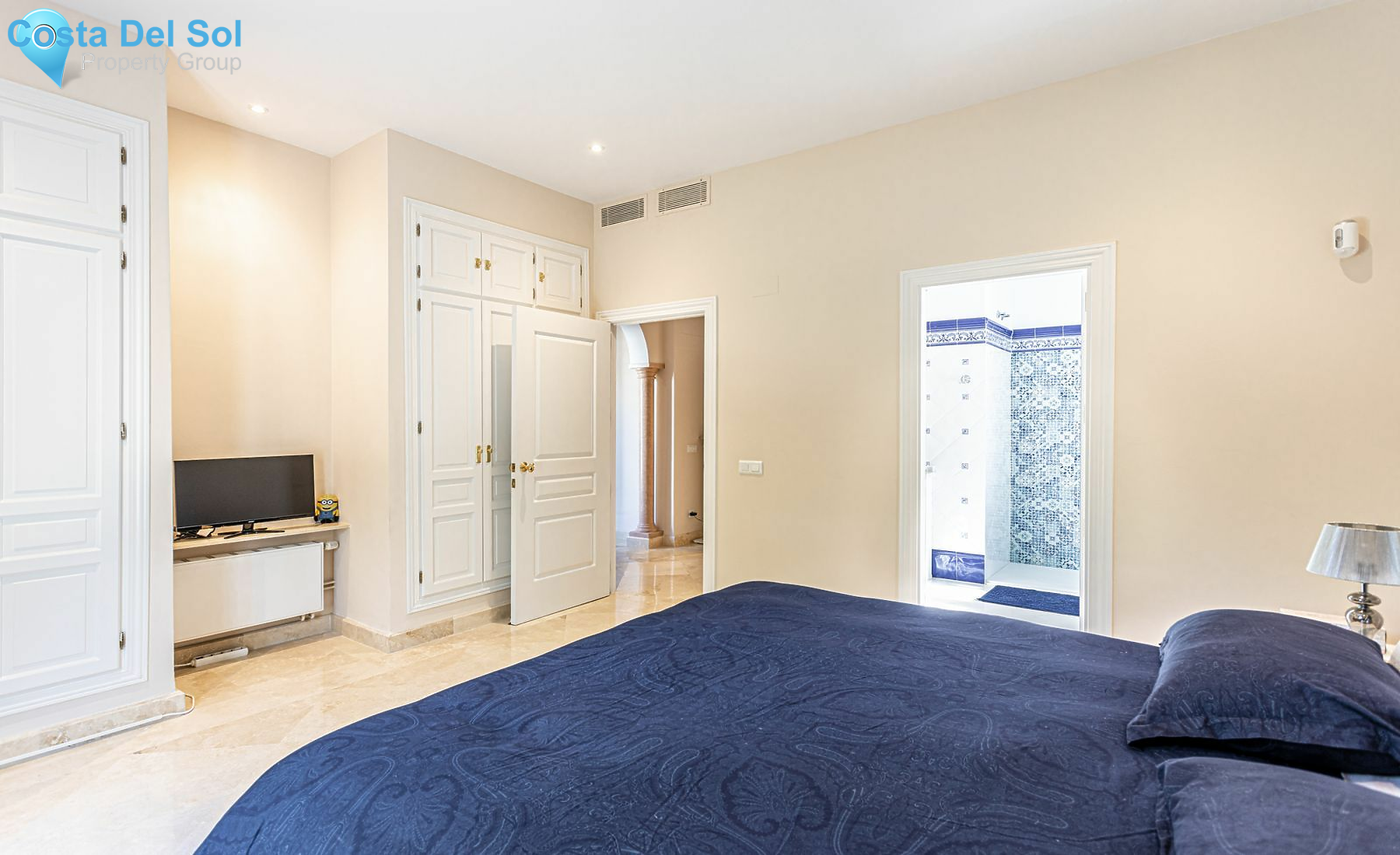 Detached Villa in El Paraiso-1517568