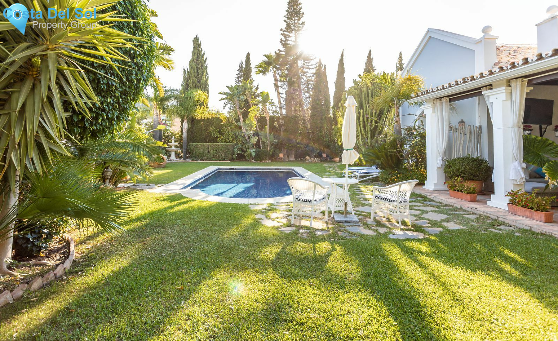 Detached Villa in El Paraiso-1517551