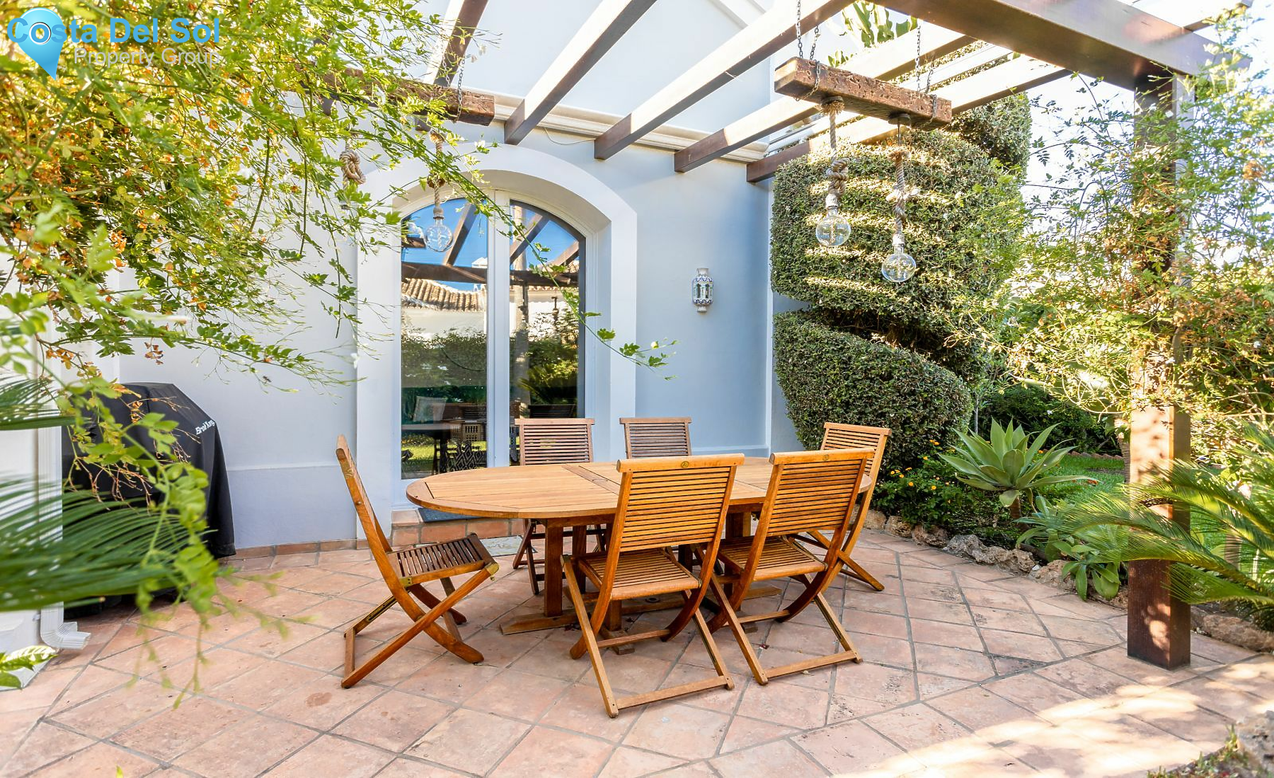 Detached Villa in El Paraiso-1517553