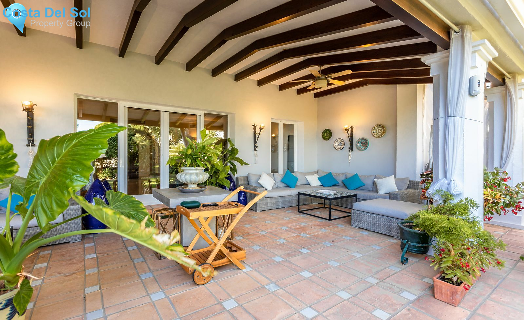 Detached Villa in El Paraiso-1517556