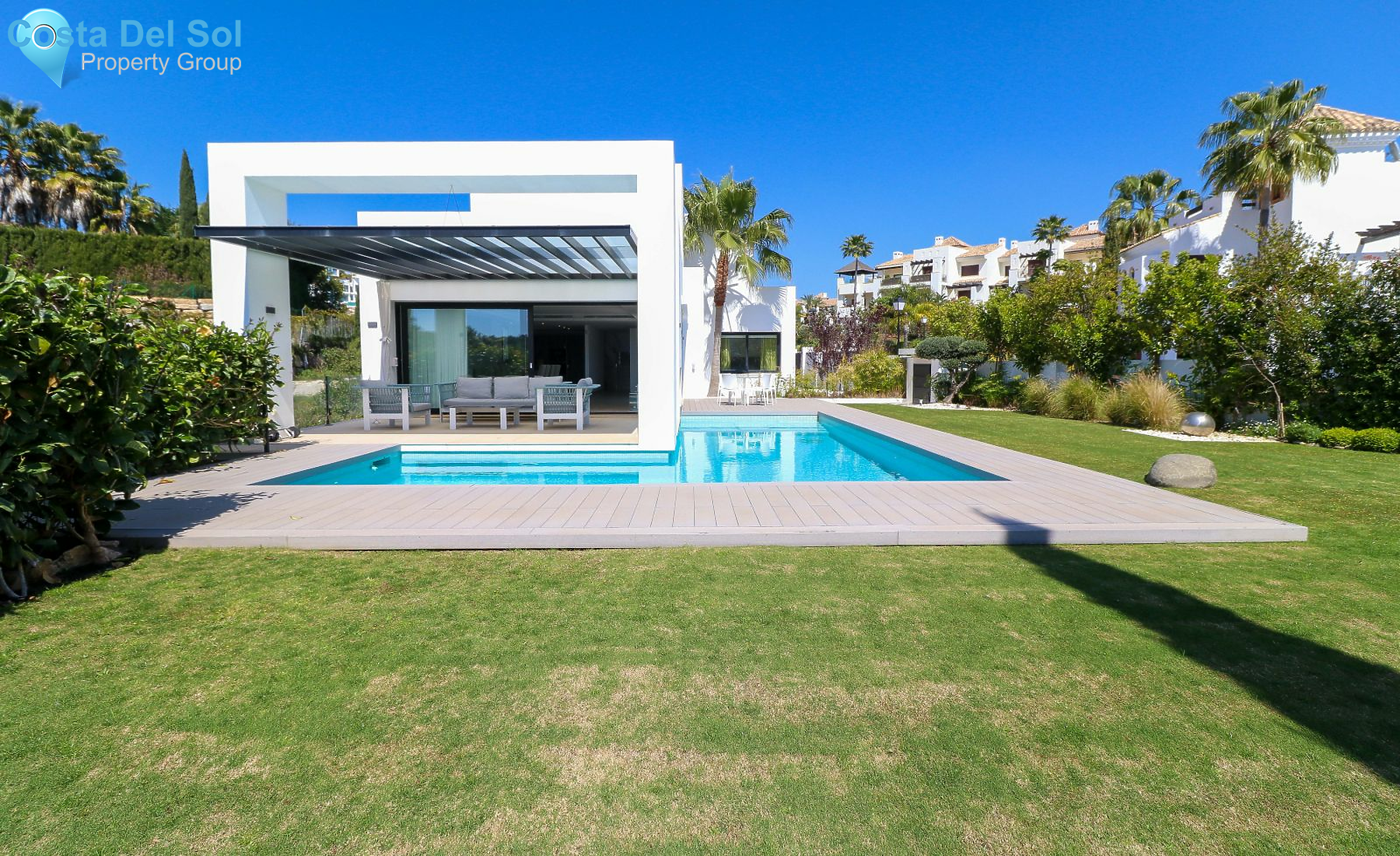 Detached Villa in El Paraiso-1550378